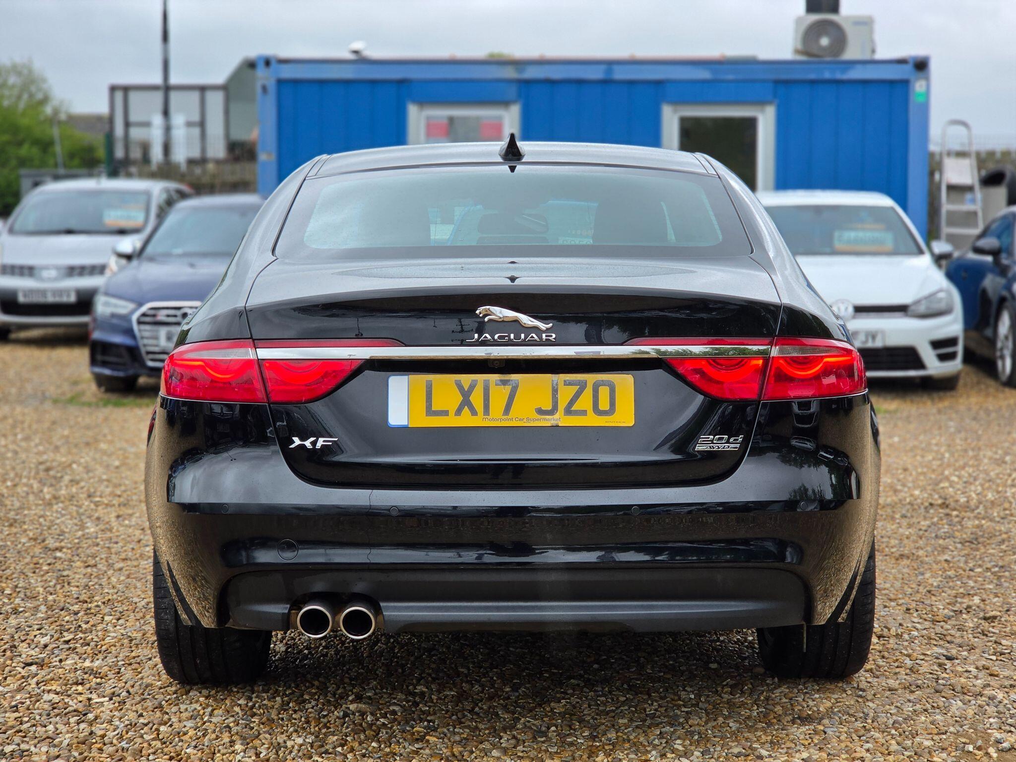 Jaguar XF view 30