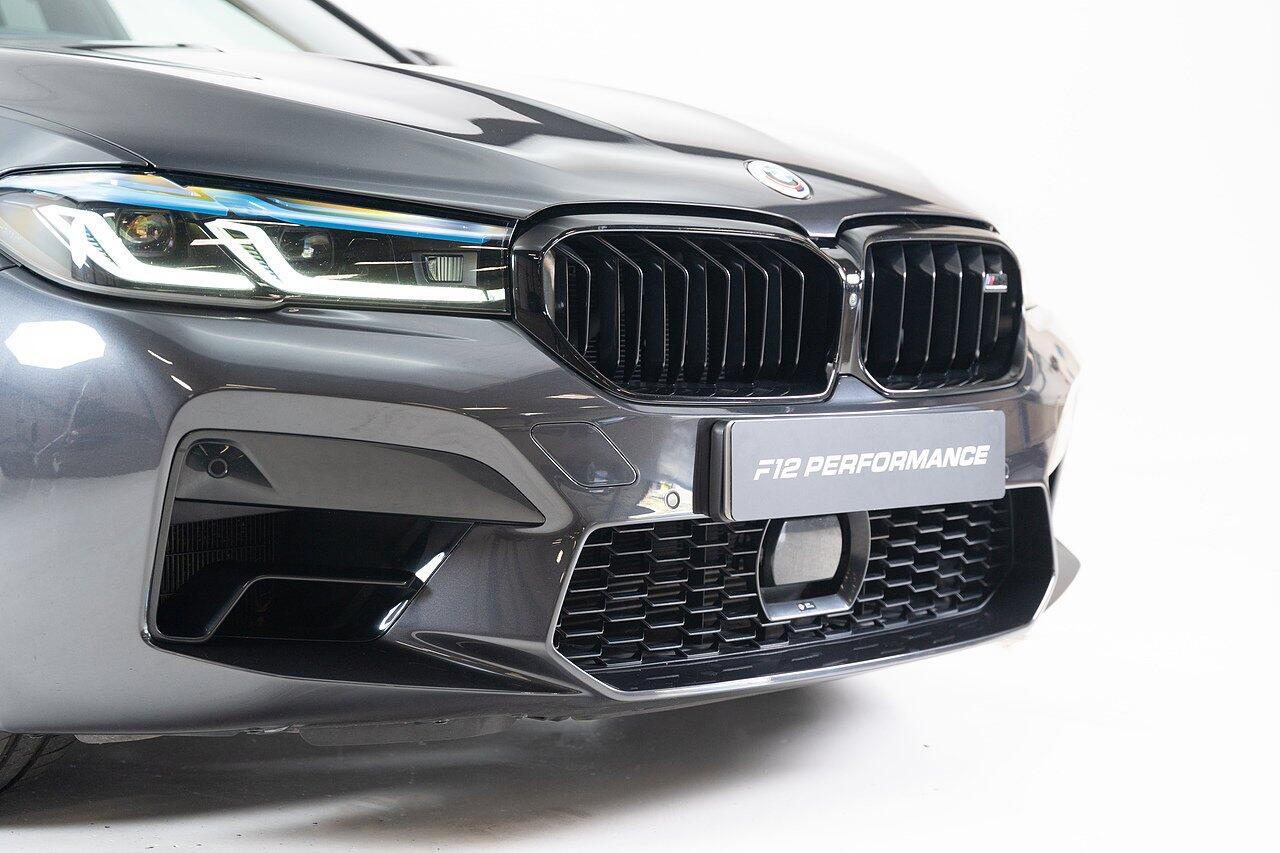 BMW M5 view 22
