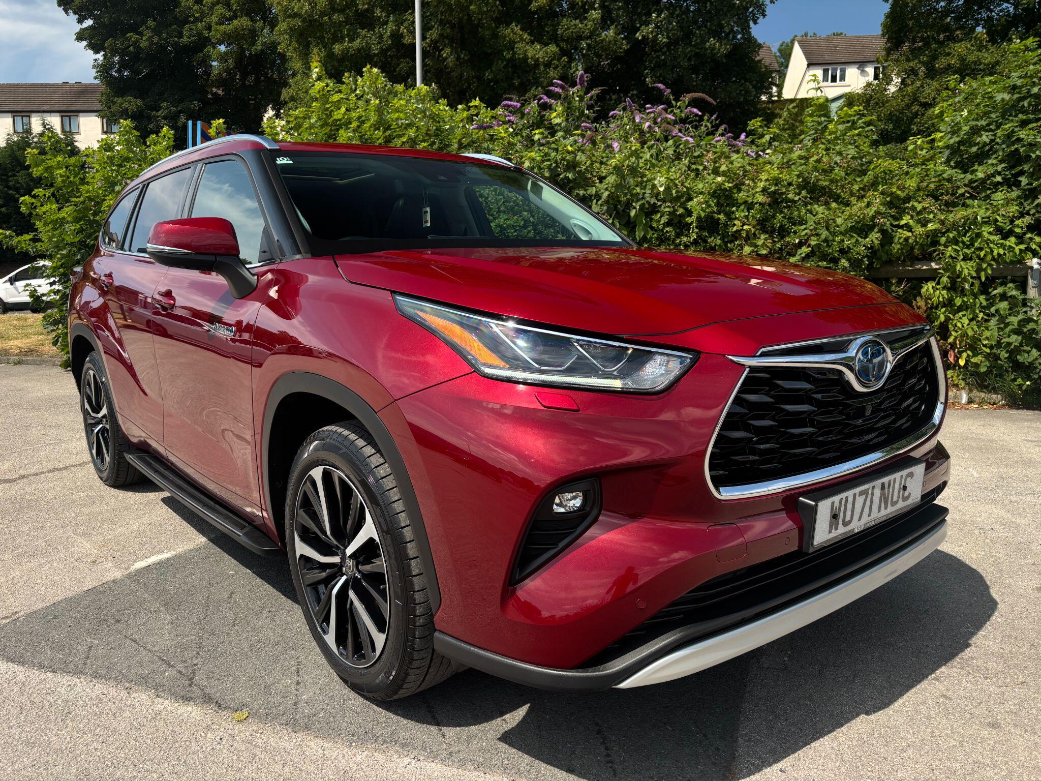 Toyota Highlander view 3