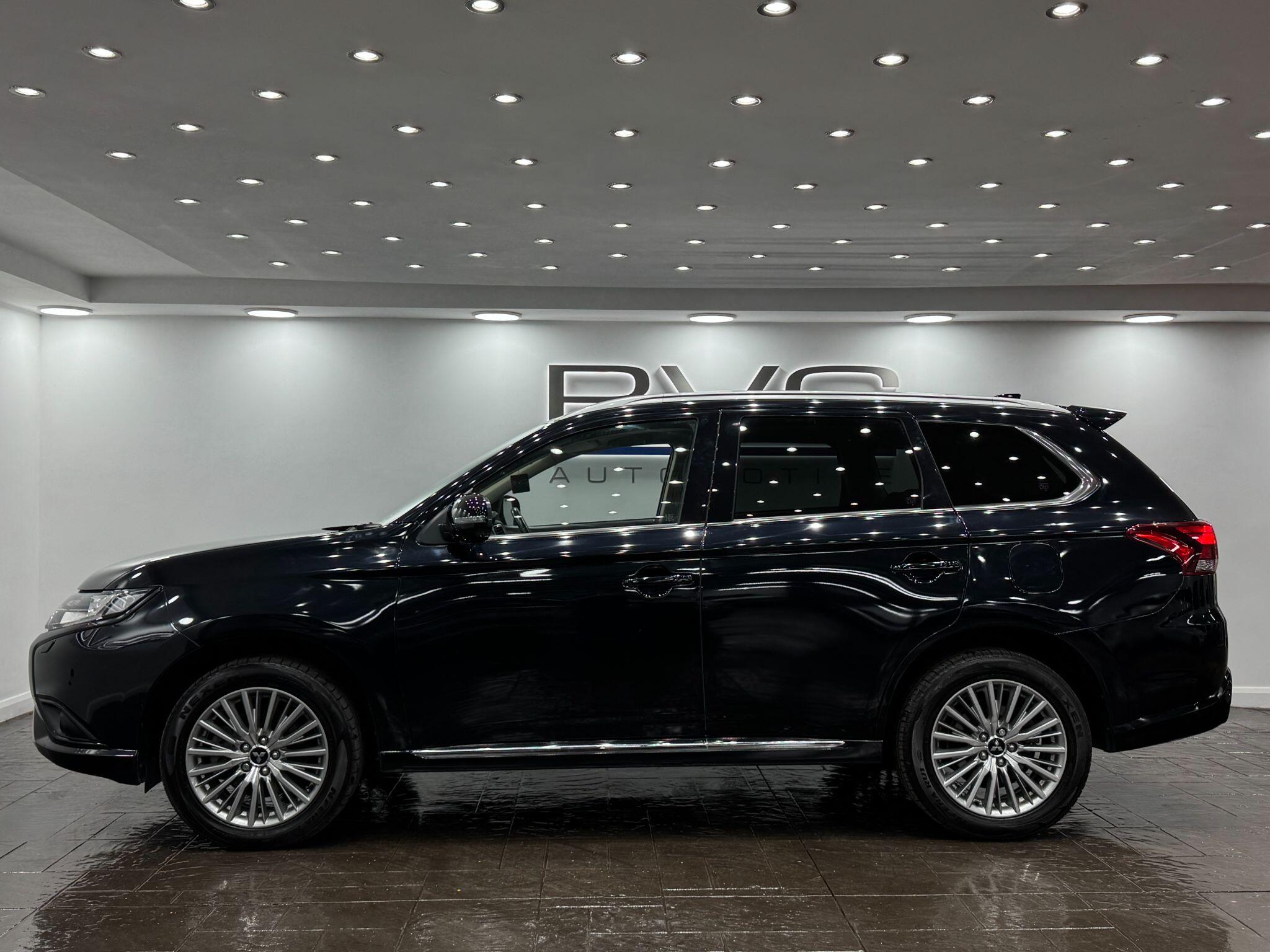 Mitsubishi Outlander view 8