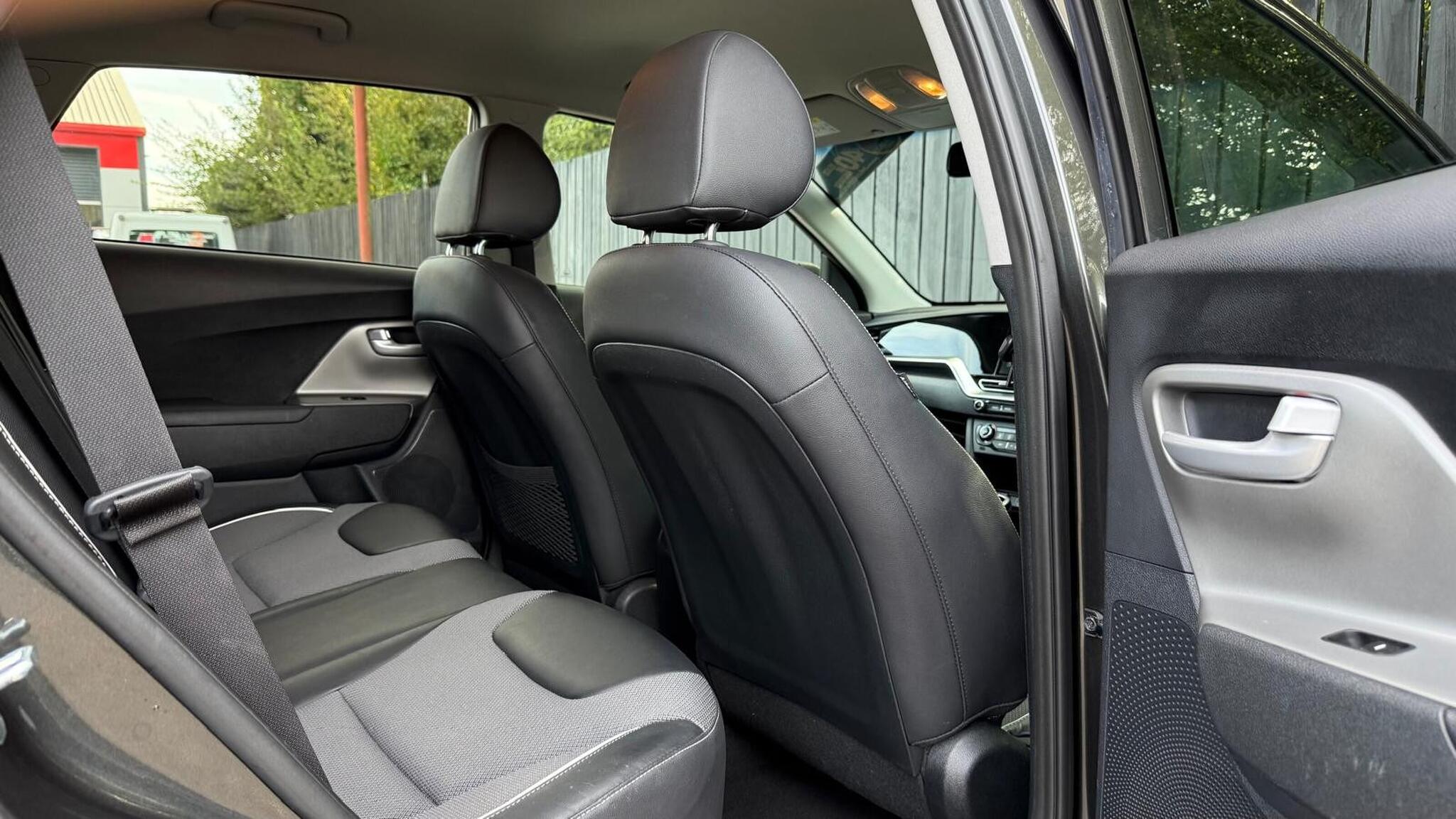 Kia Niro view 26