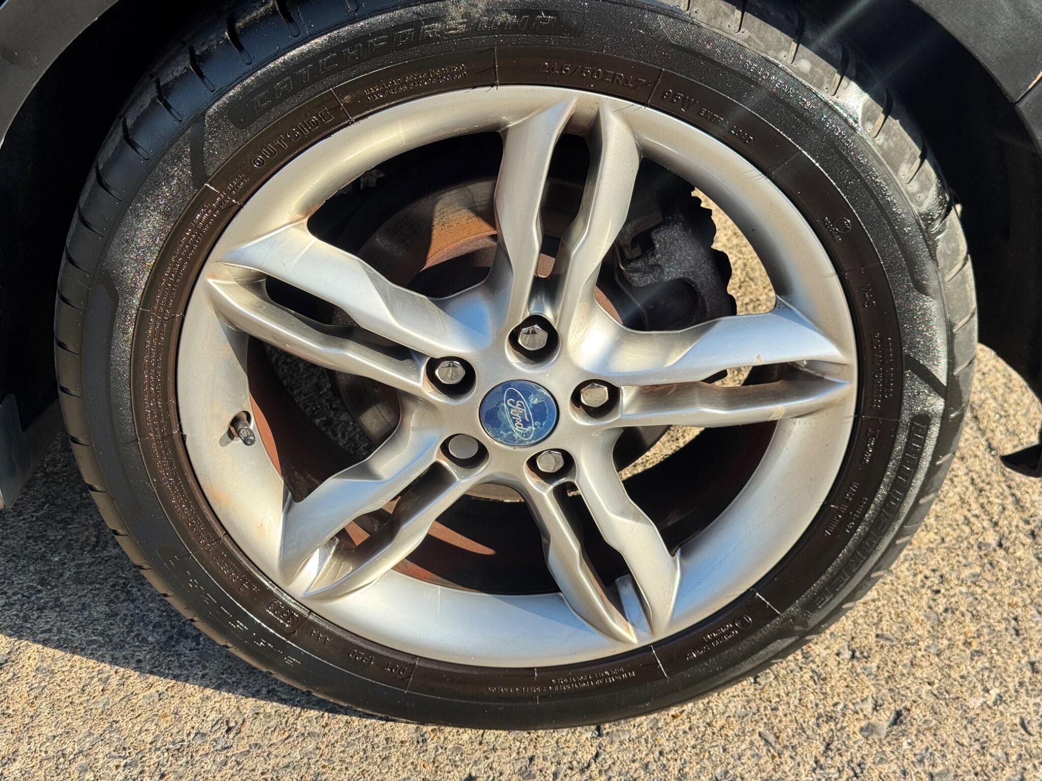 Ford C-Max view 34