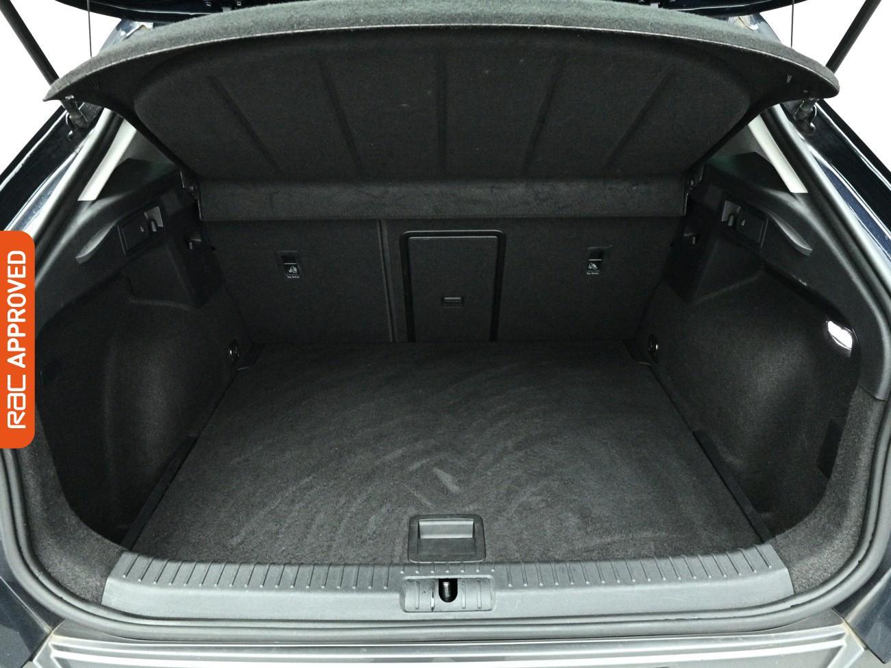 Cupra Formentor view 25
