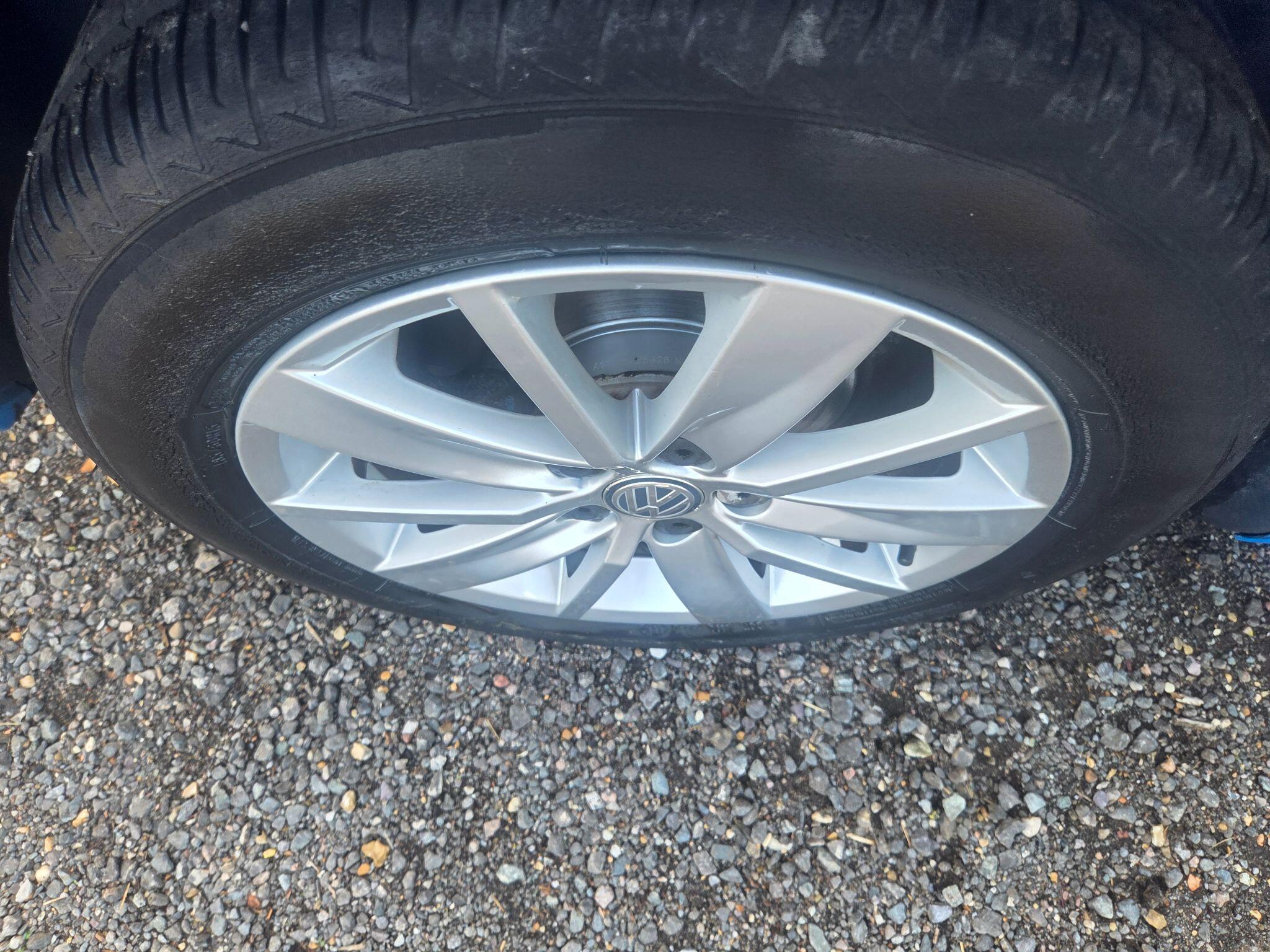 Volkswagen Polo view 17