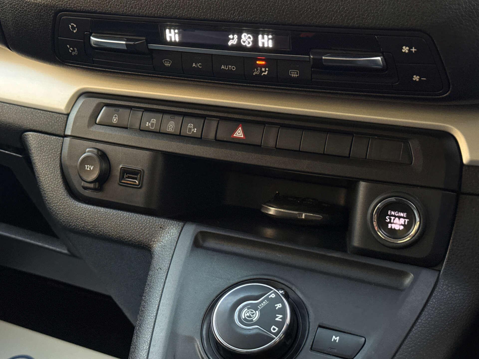 Peugeot Traveller view 48