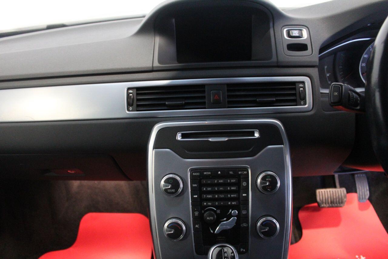 Volvo V70 view 32