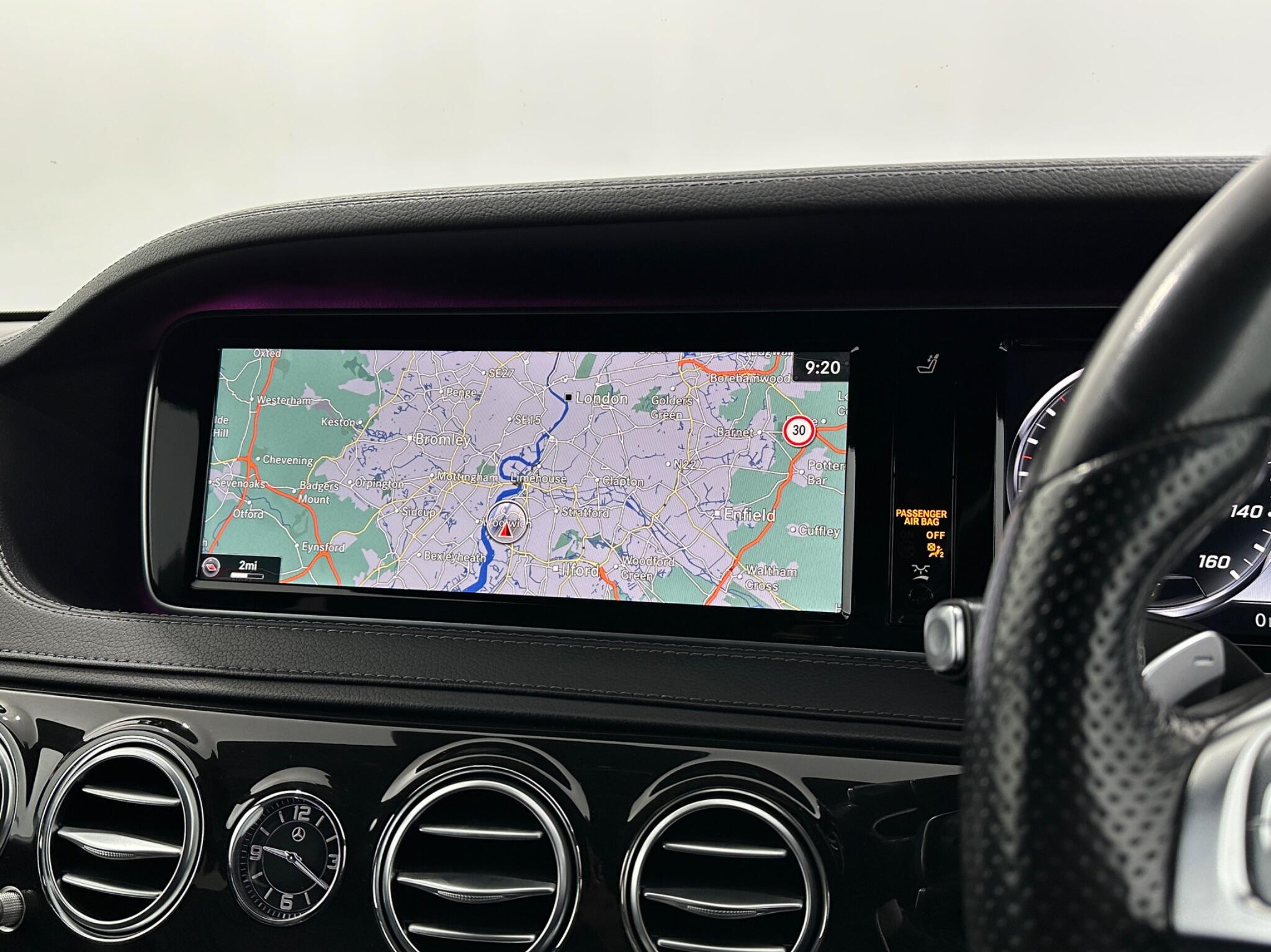 Mercedes-Benz S-Class view 24