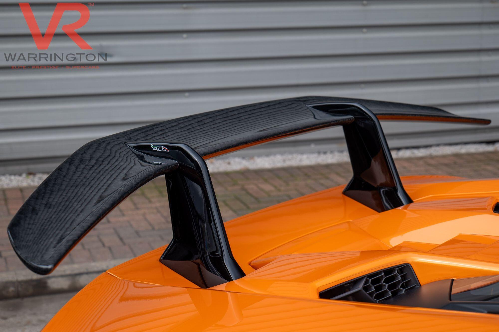 Lamborghini Huracan view 19