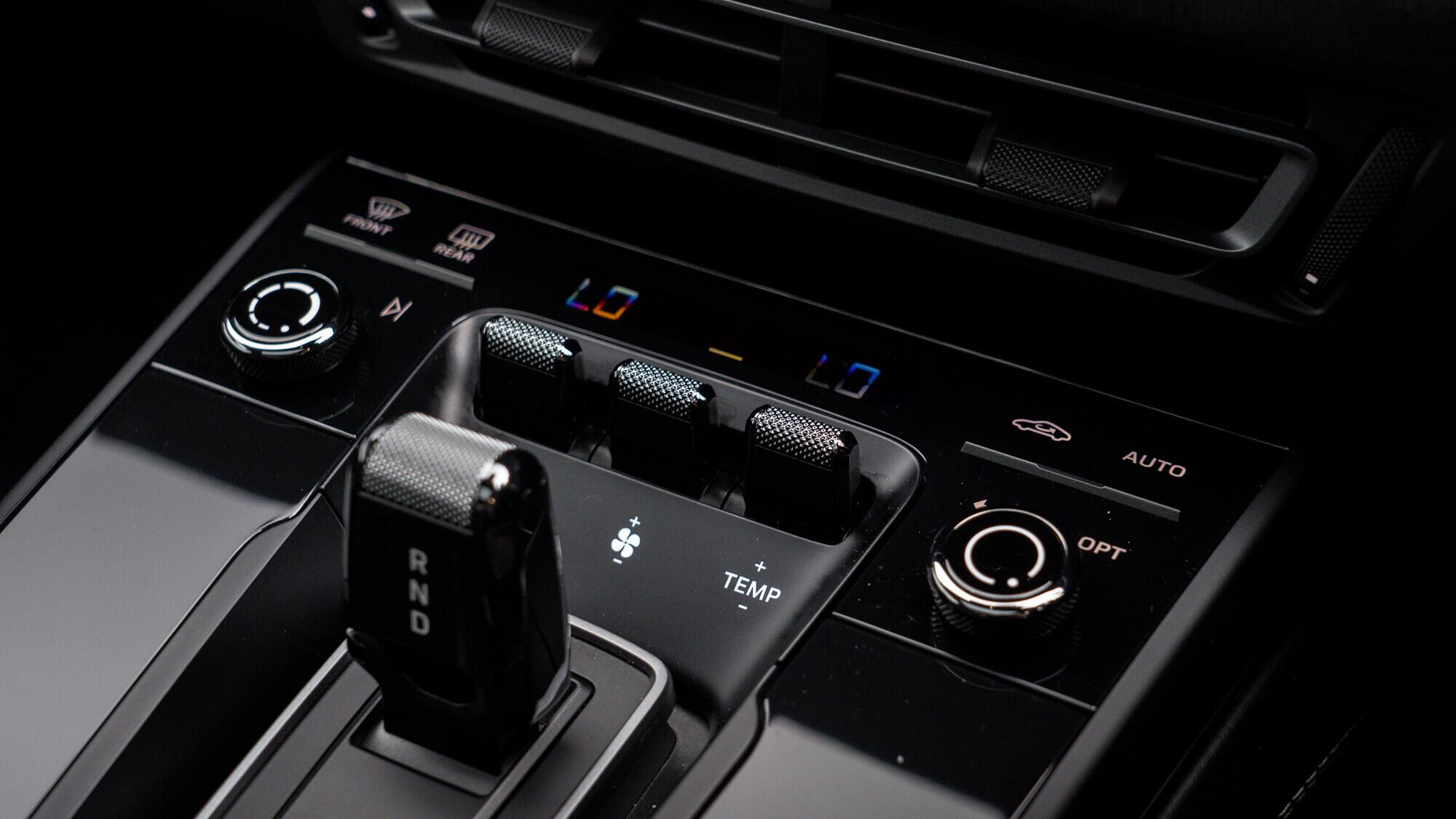 Porsche 911 view 49