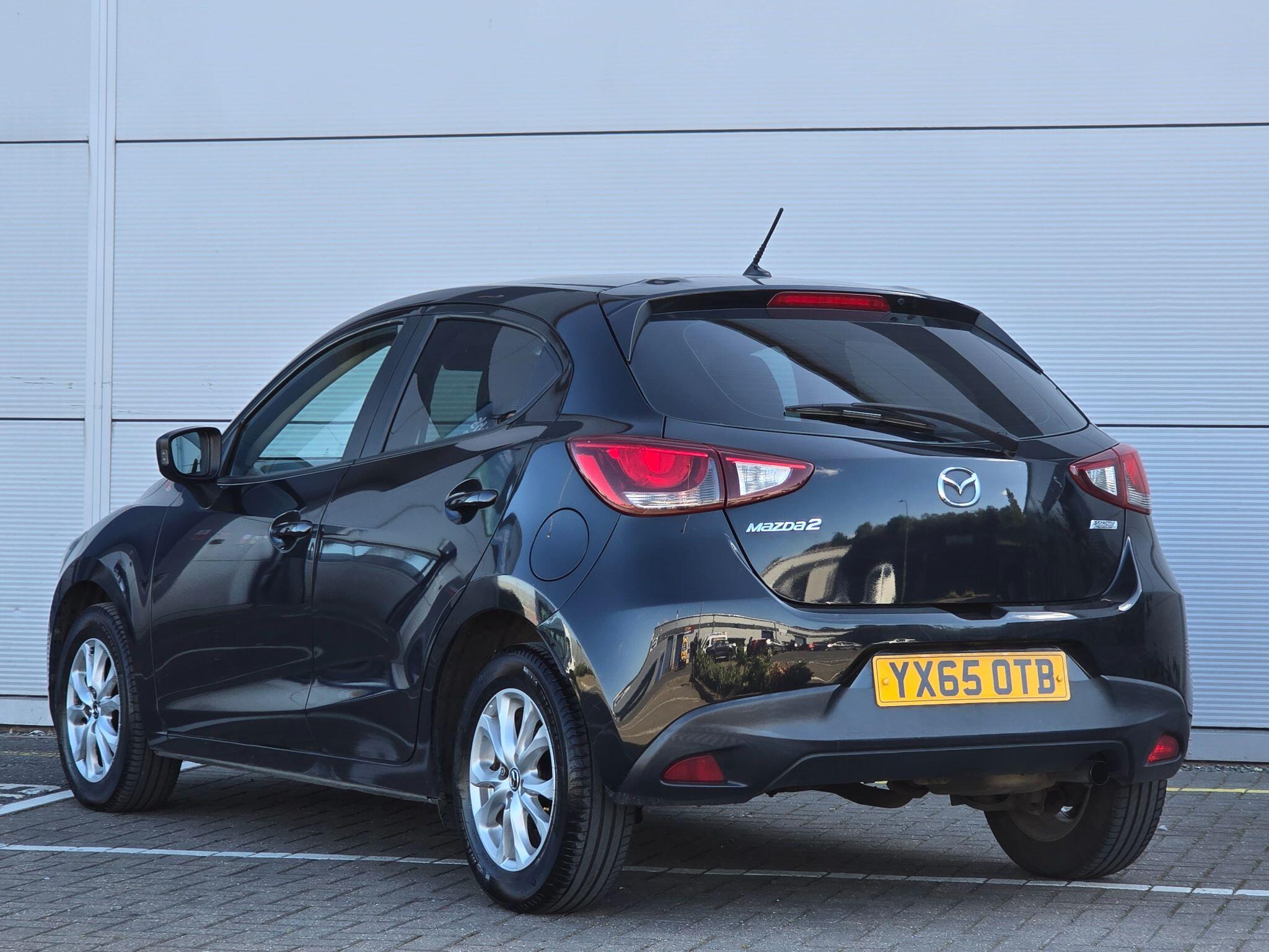 Mazda Mazda2 view 5