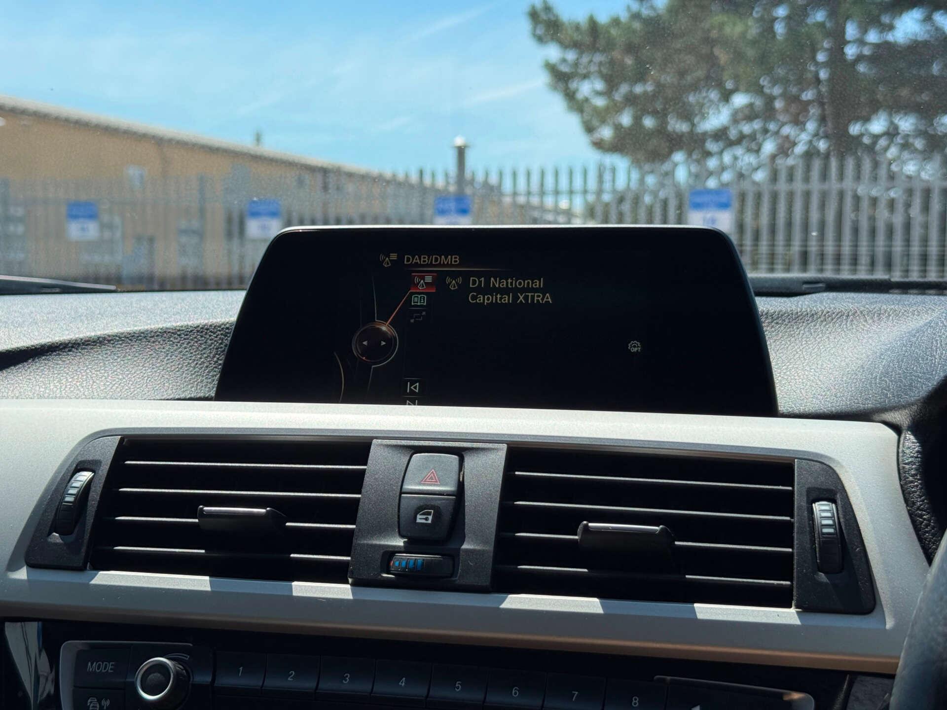 BMW 3 Series view 71