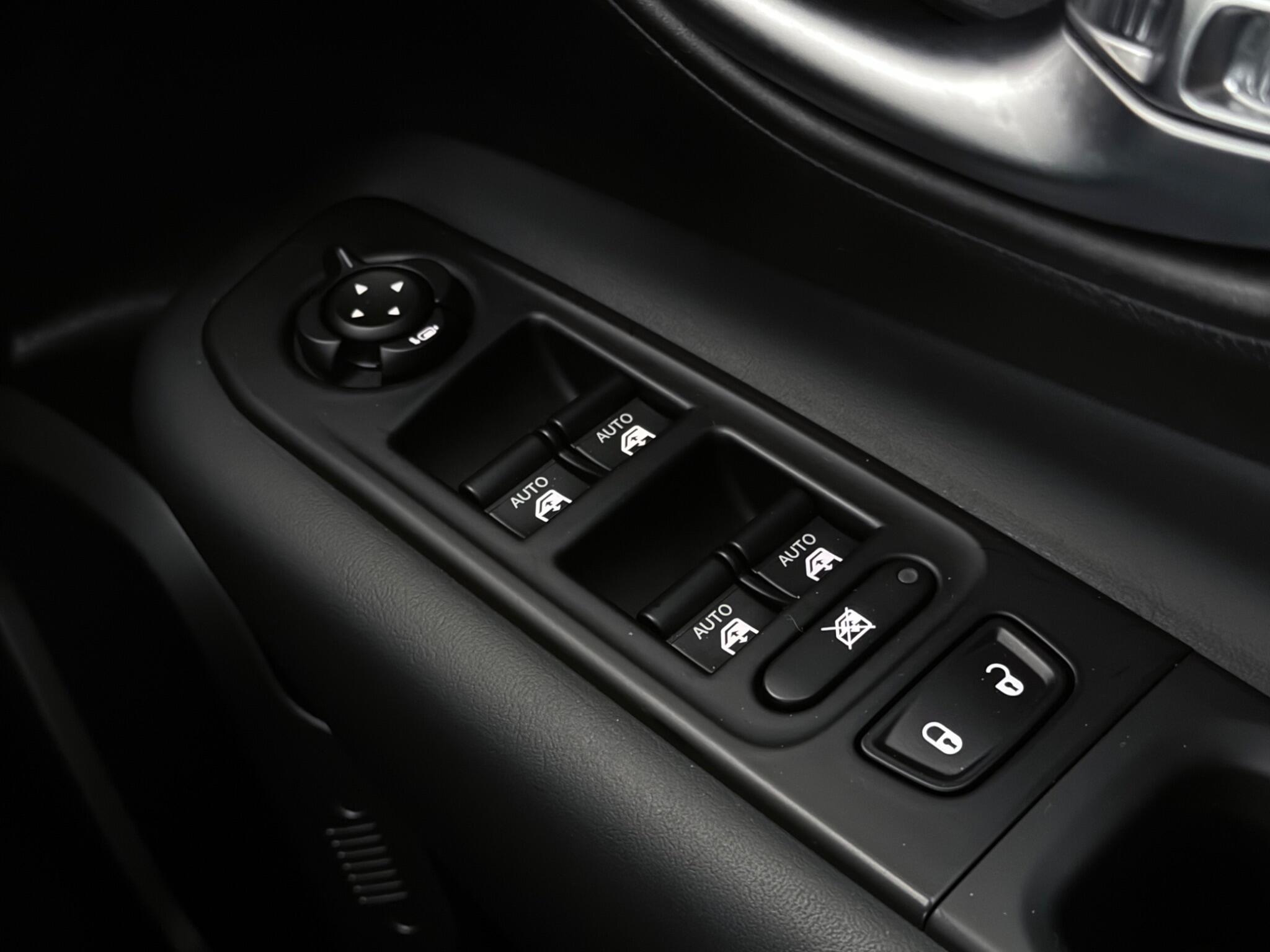 Jeep Renegade view 19