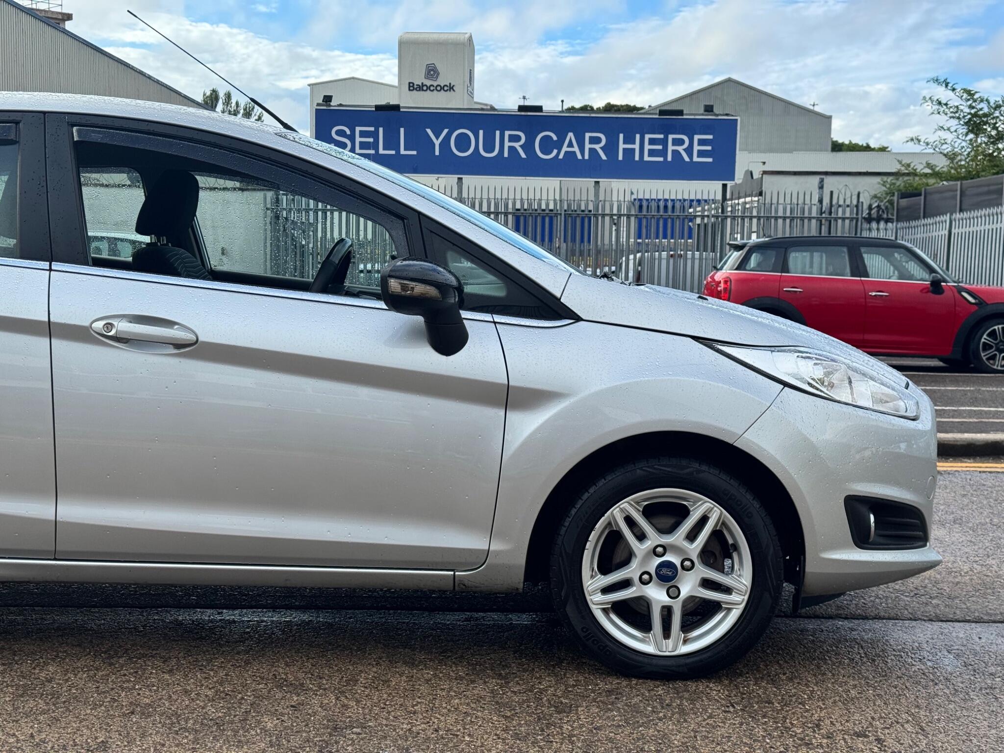 Ford Fiesta view 17