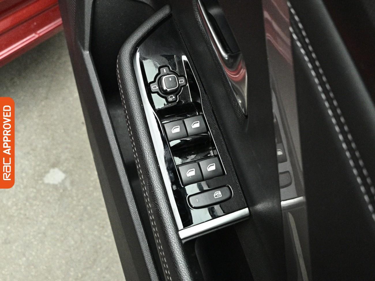 Vauxhall Astra view 22