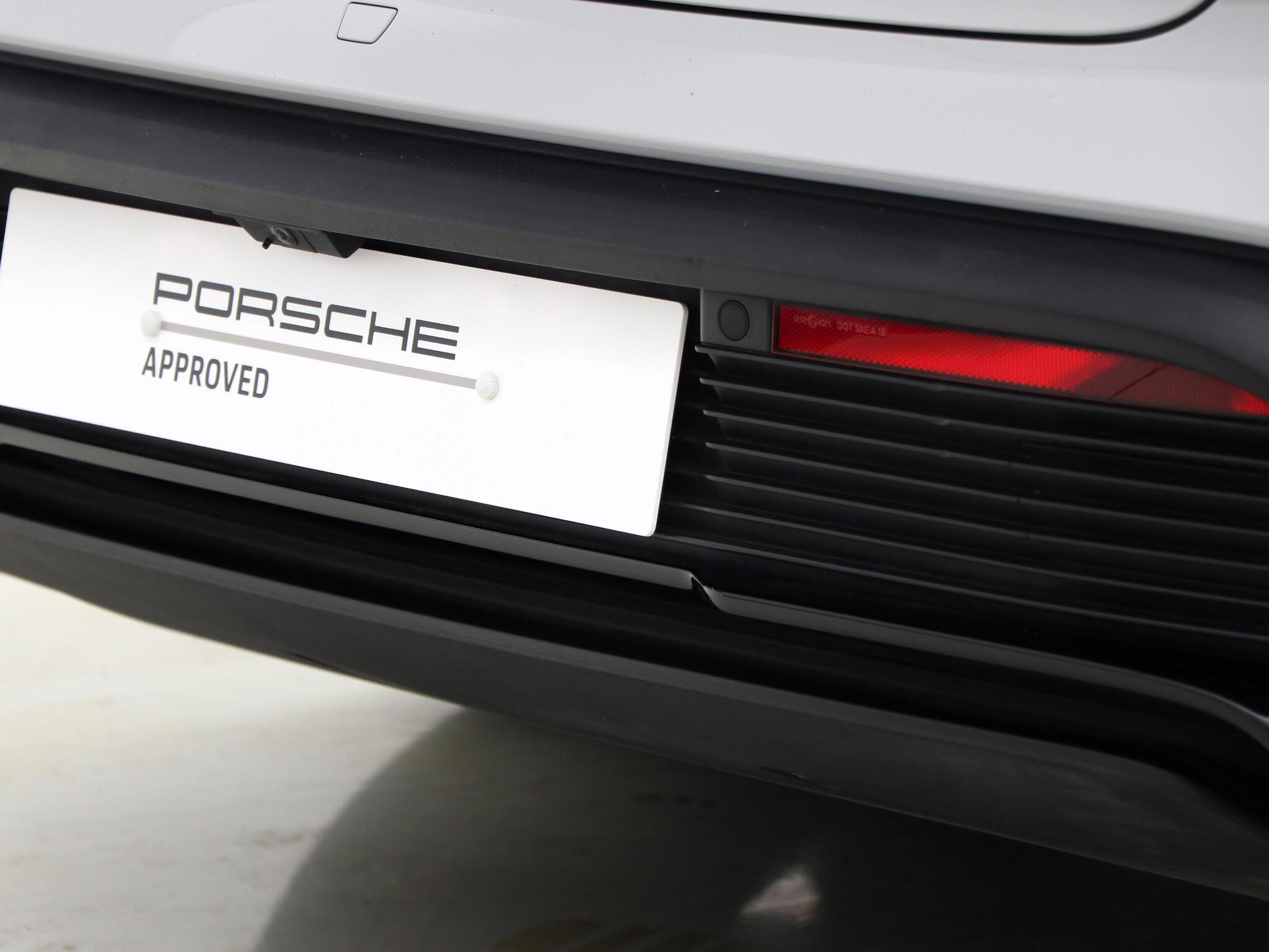 Porsche Taycan view 21