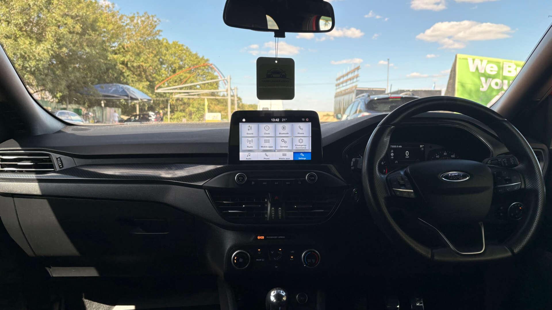 Ford Focus view 37