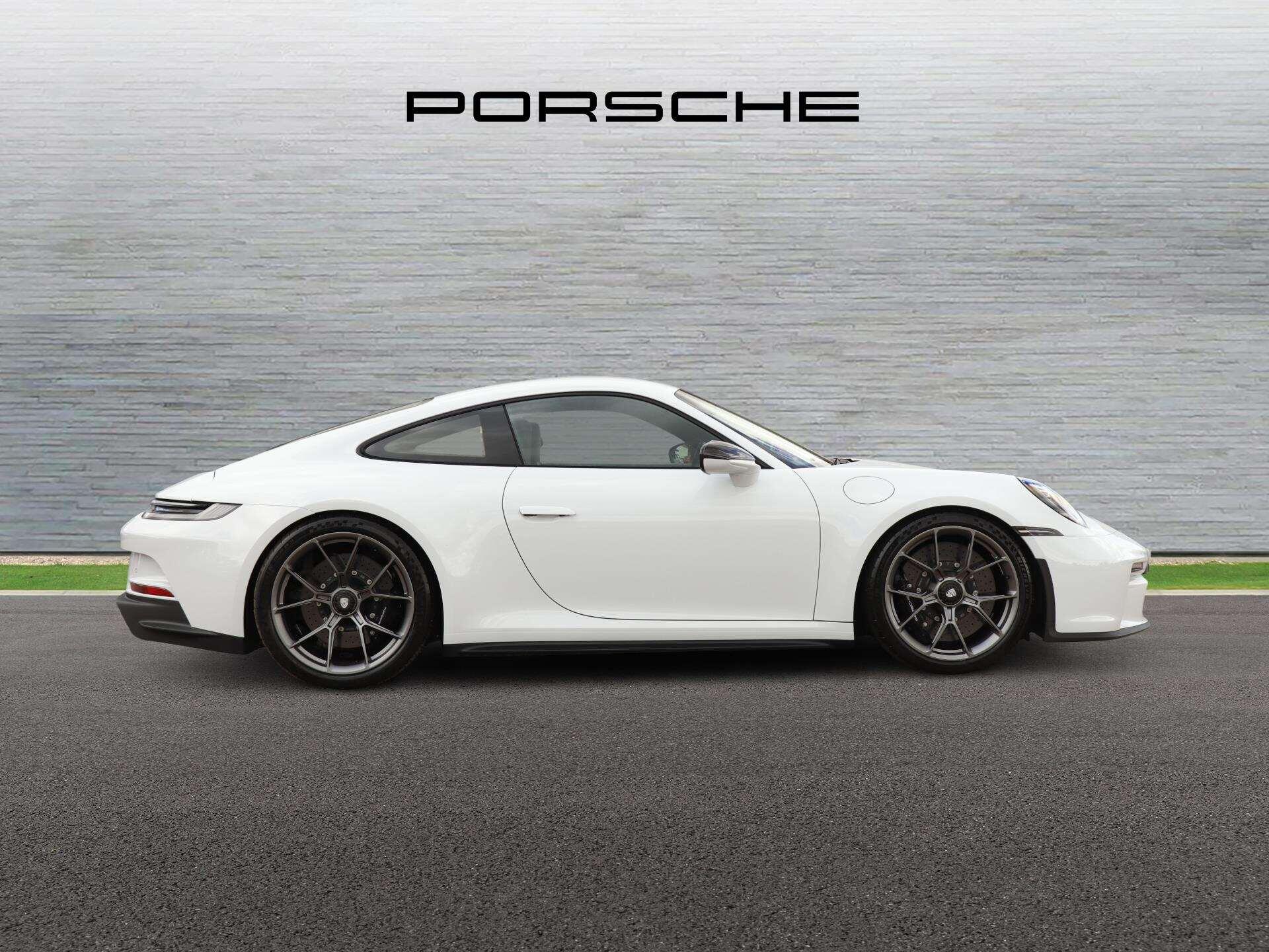 Porsche 911 view 2