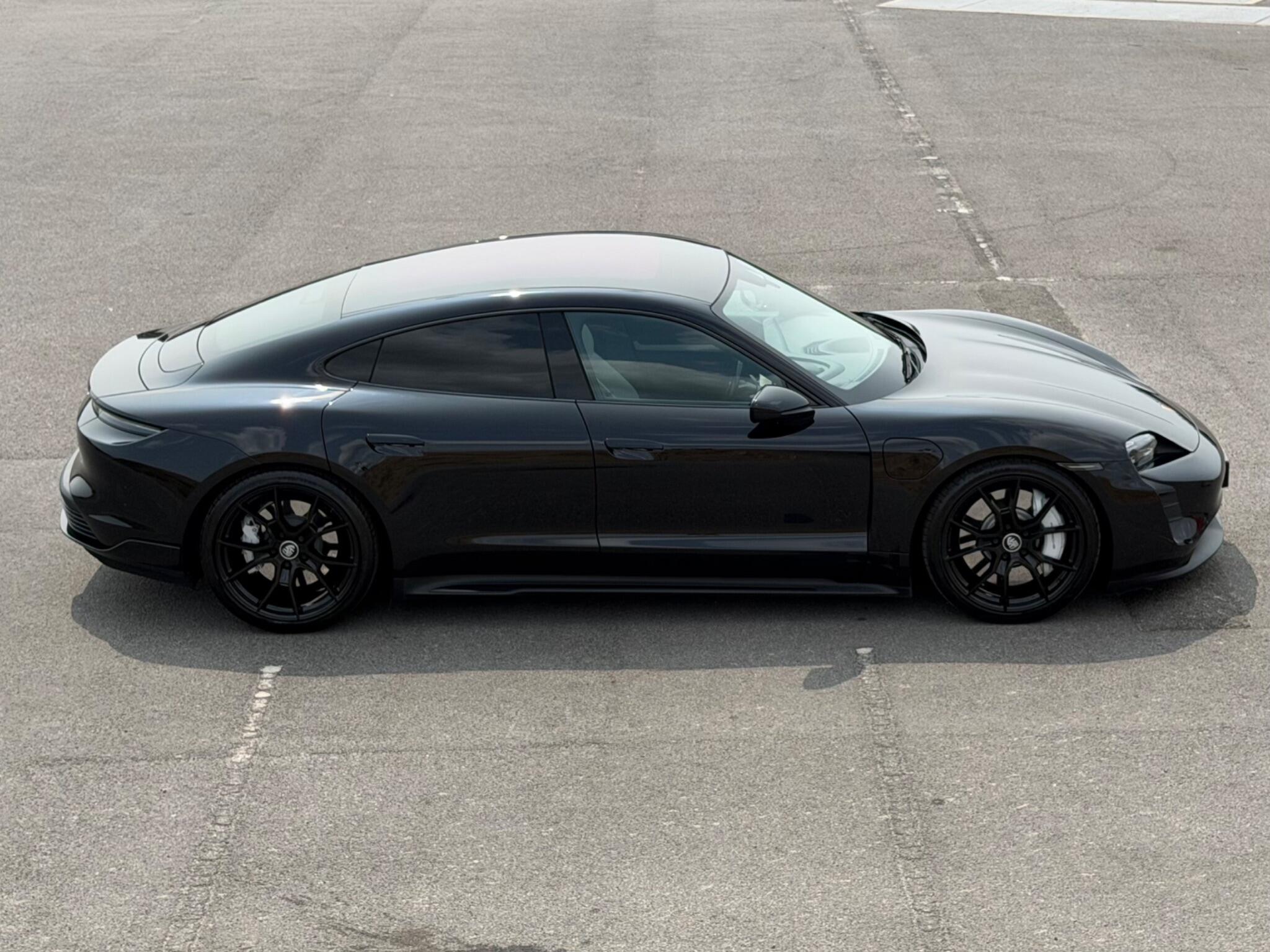 Porsche Taycan view 43