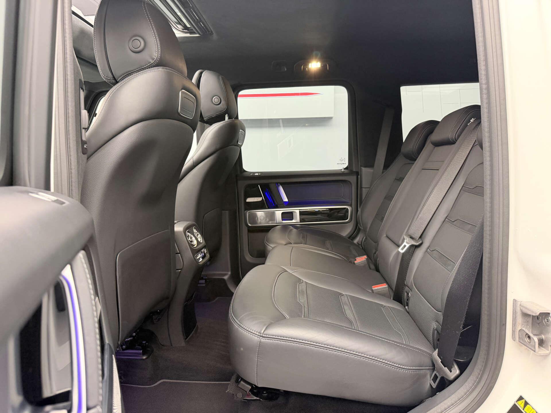 Mercedes-Benz G-Class view 14