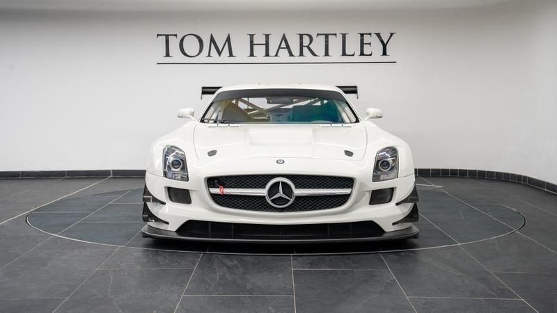 Mercedes-Benz SLS view 2