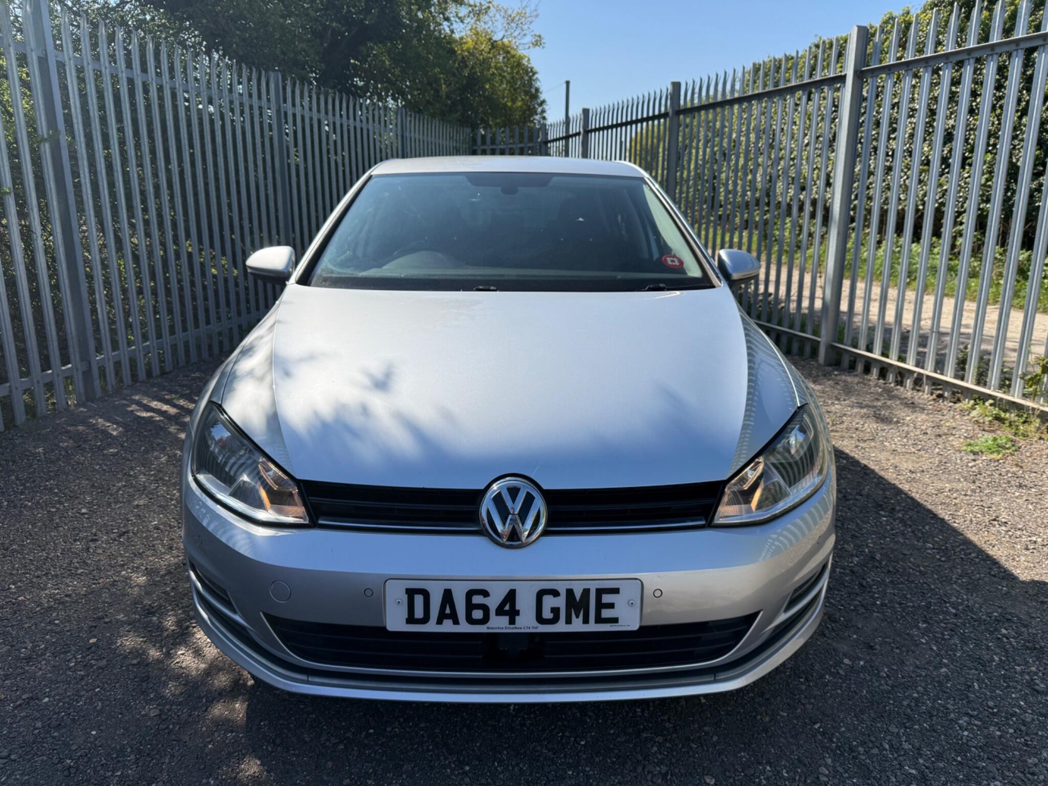 2014 Volkswagen Golf image 2