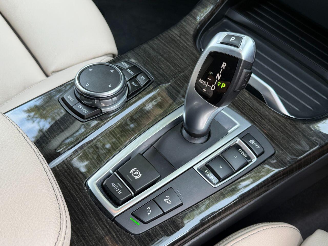 BMW X3 view 26