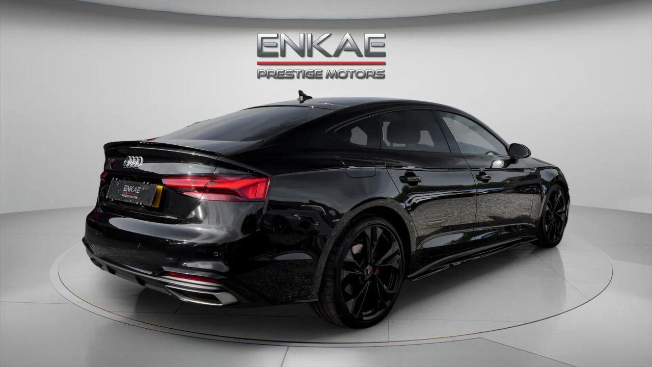 Audi A5 view 4