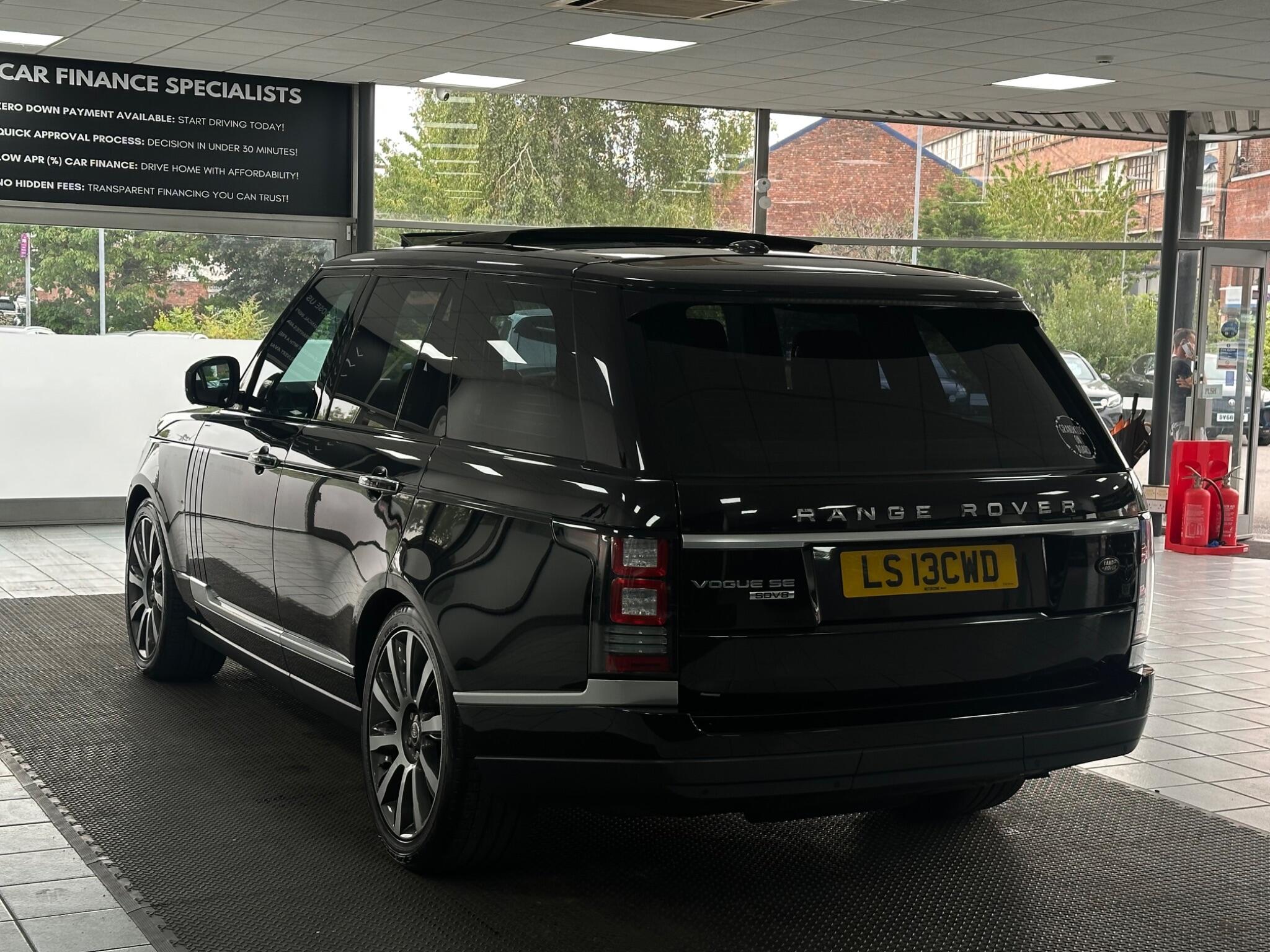 Land Rover Range Rover view 9