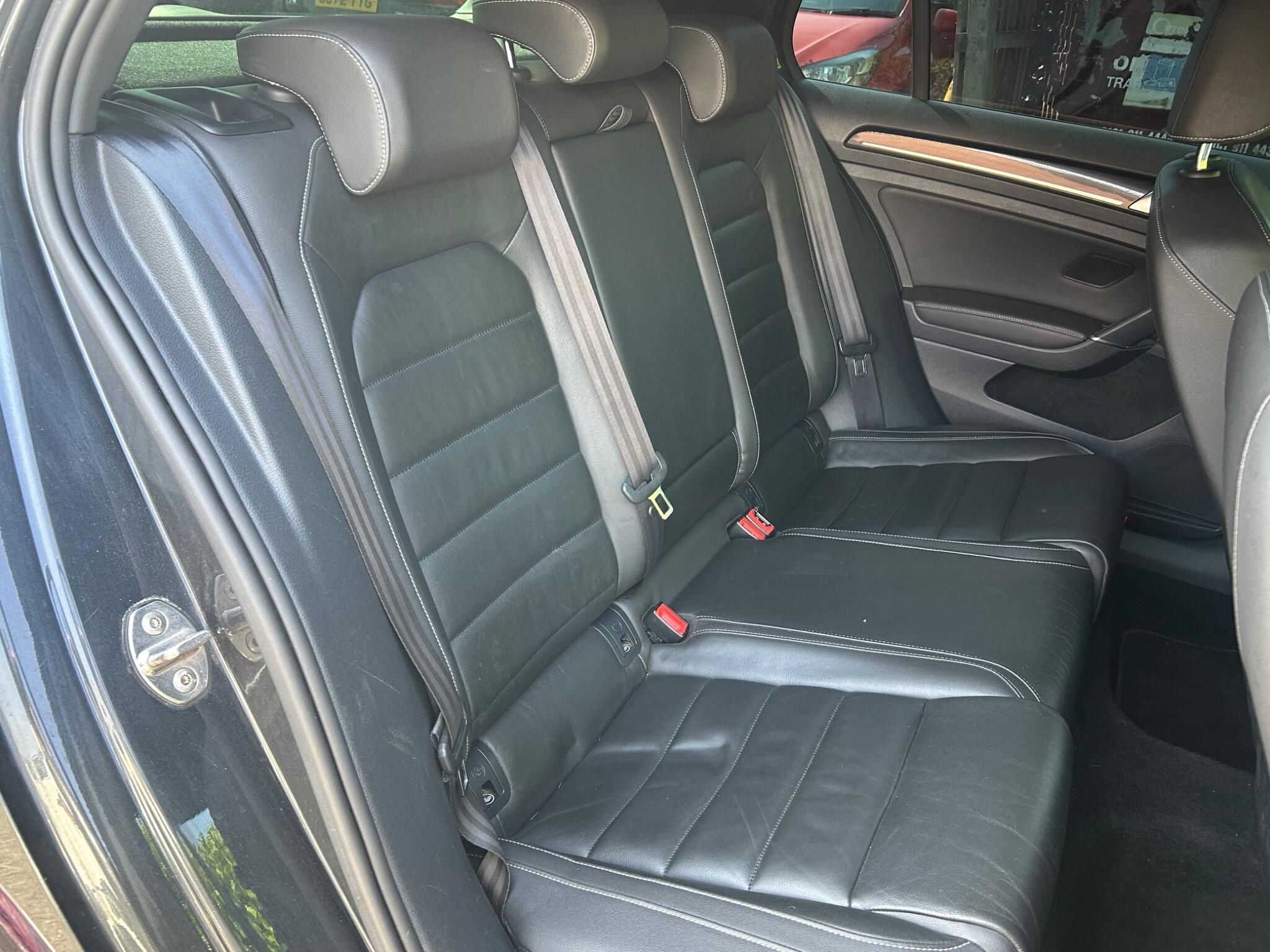 Volkswagen Golf view 23