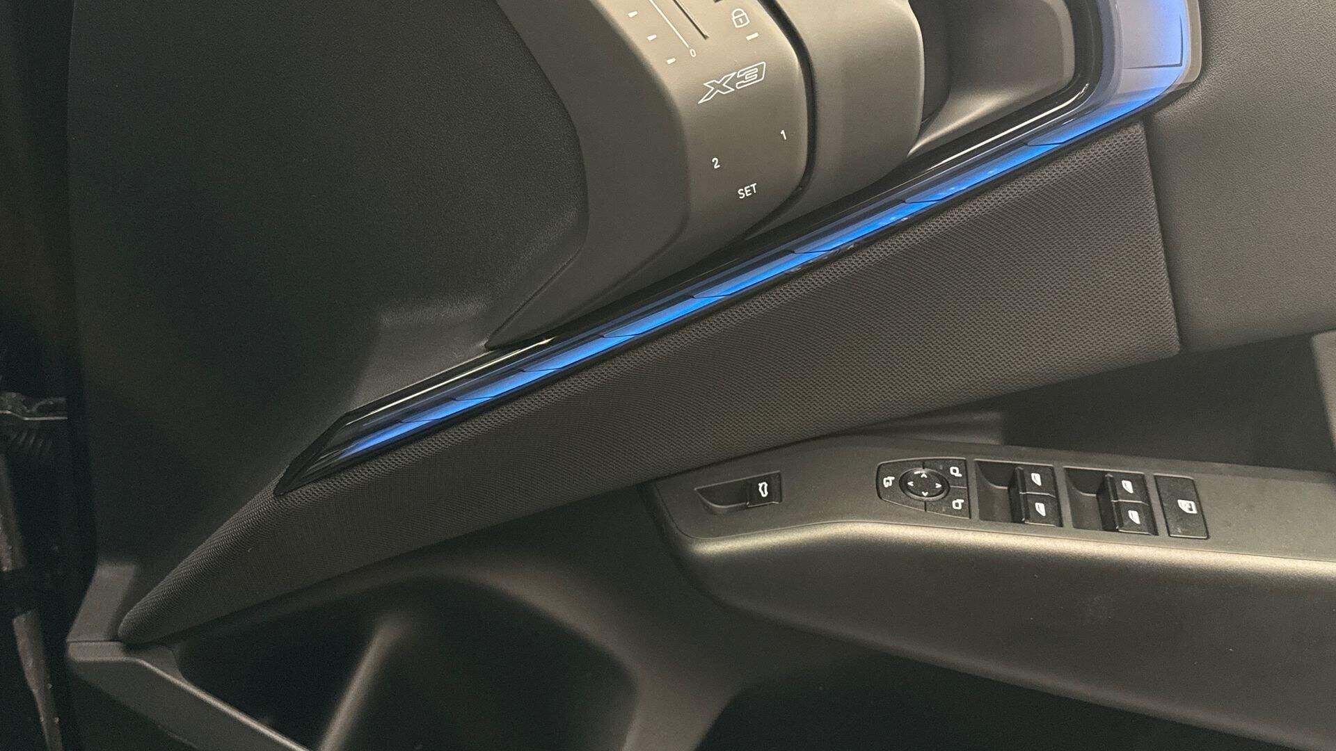 BMW X3 view 21