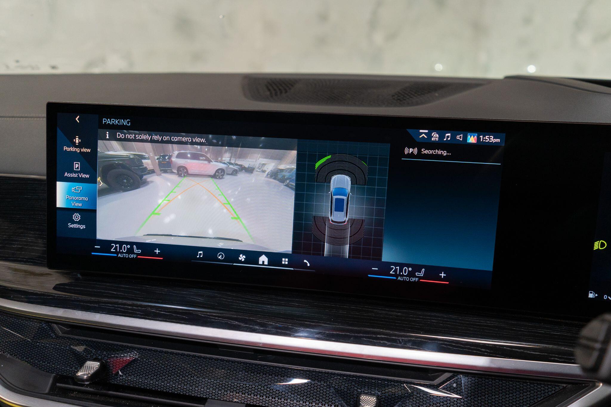 BMW X5 view 22