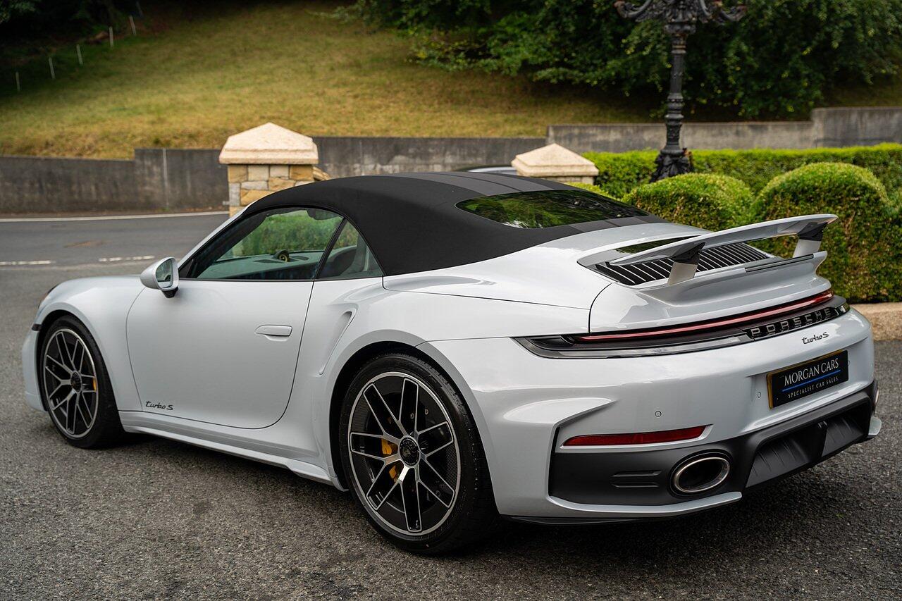 Porsche 911 view 95