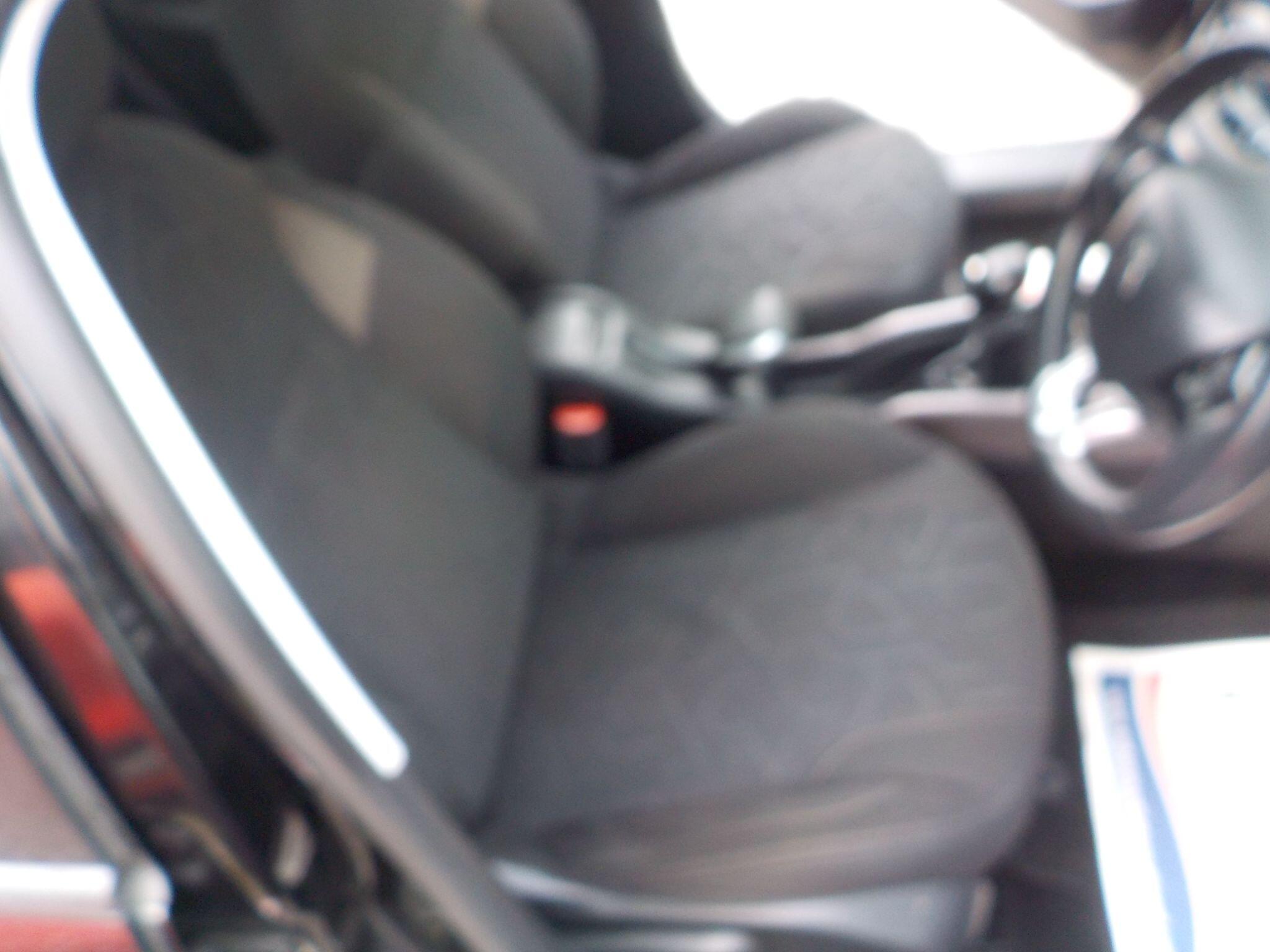 Peugeot 2008 1.6 BlueHDi Active Euro 6 5dr