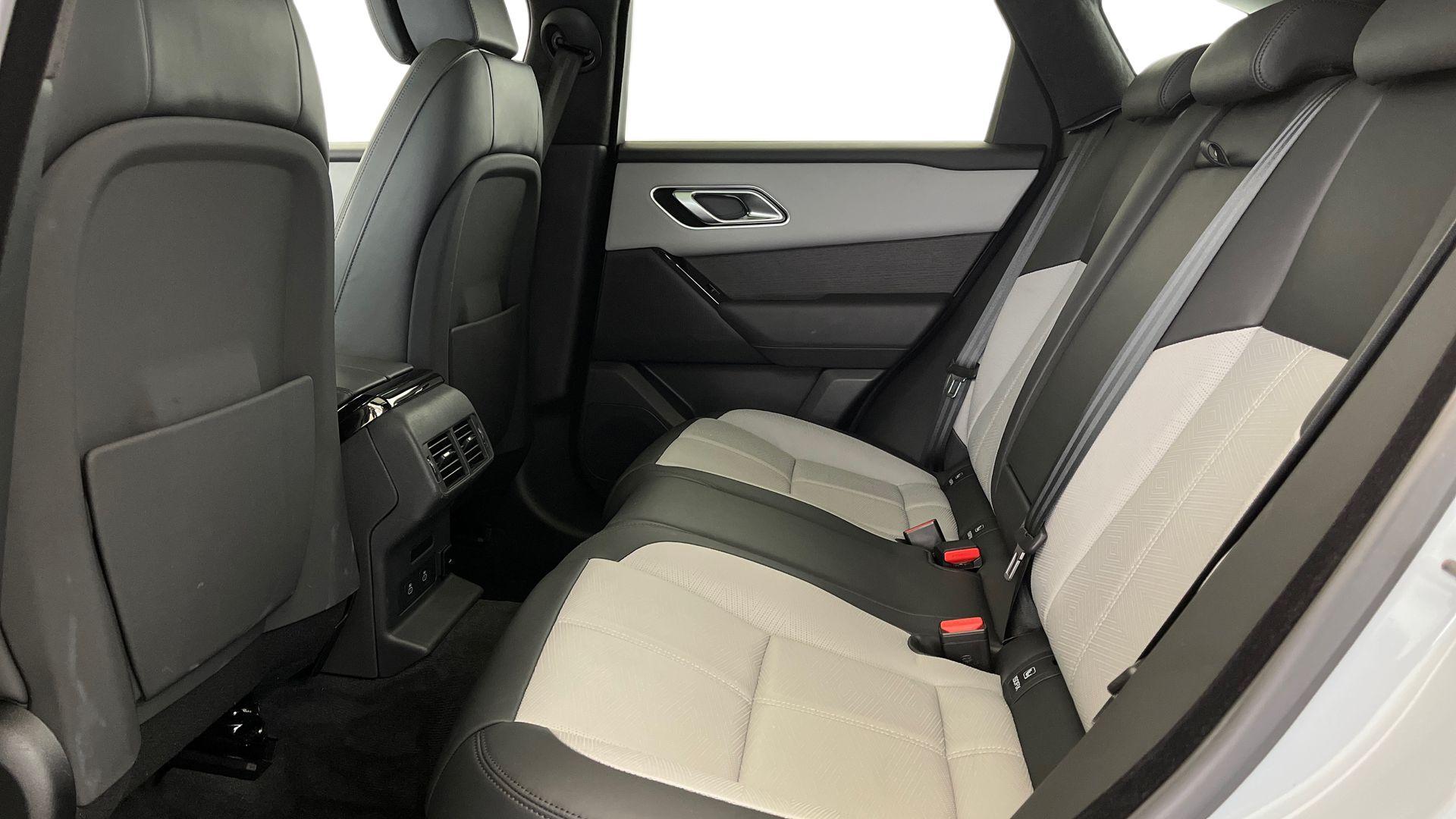 Land Rover Range Rover Velar view 4