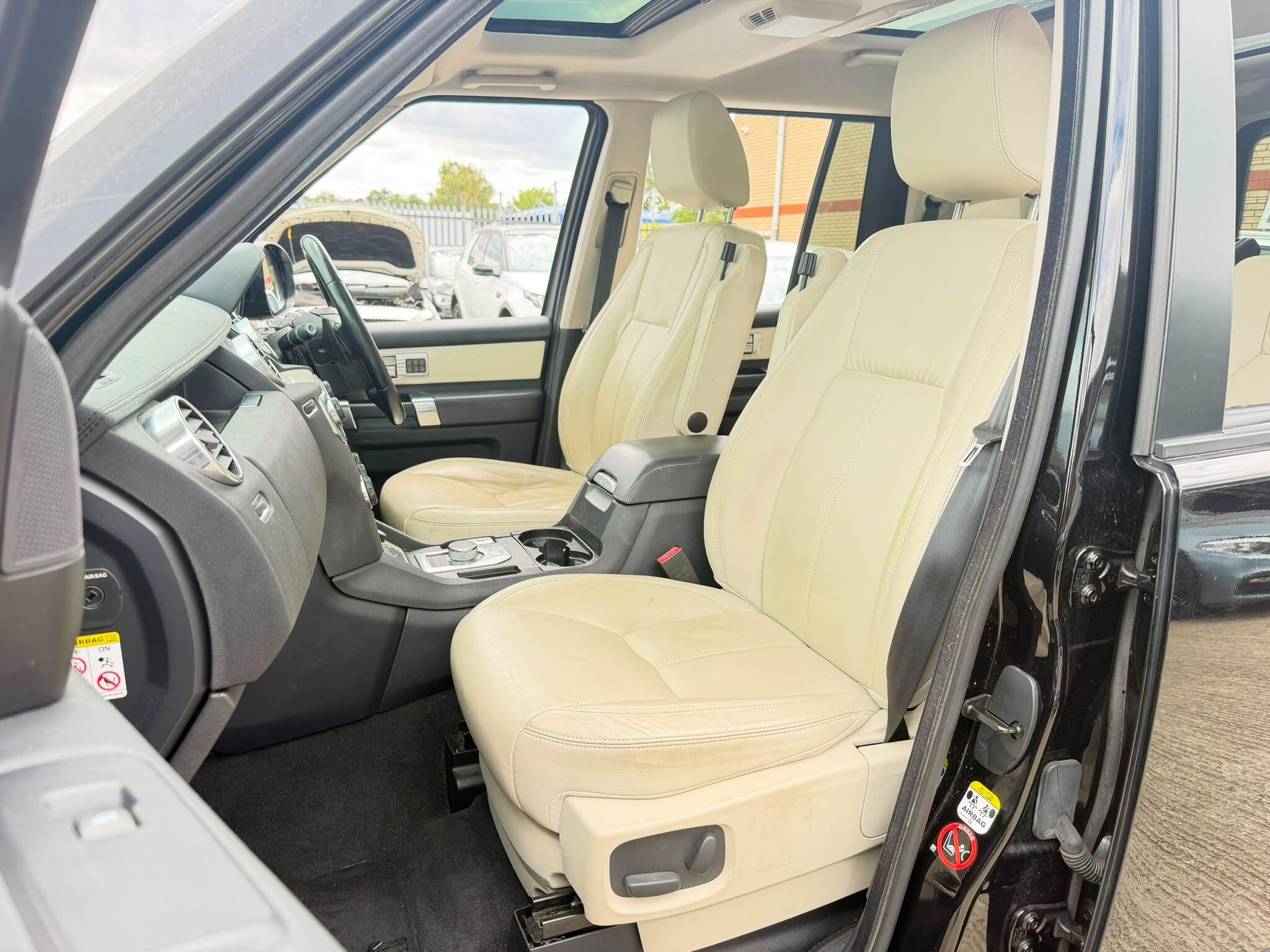Land Rover Discovery view 19