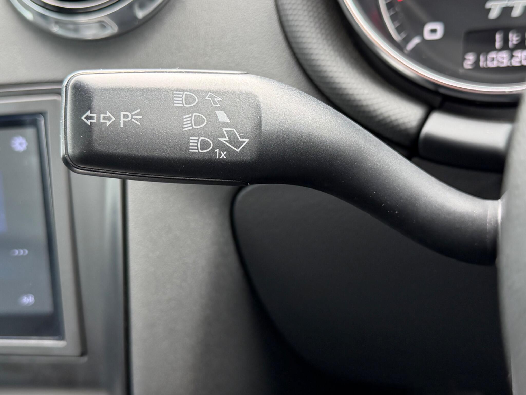 Audi TT view 42