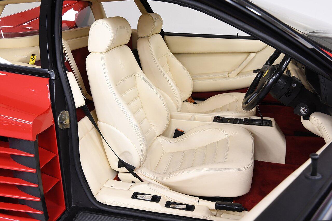 Ferrari 512 view 7
