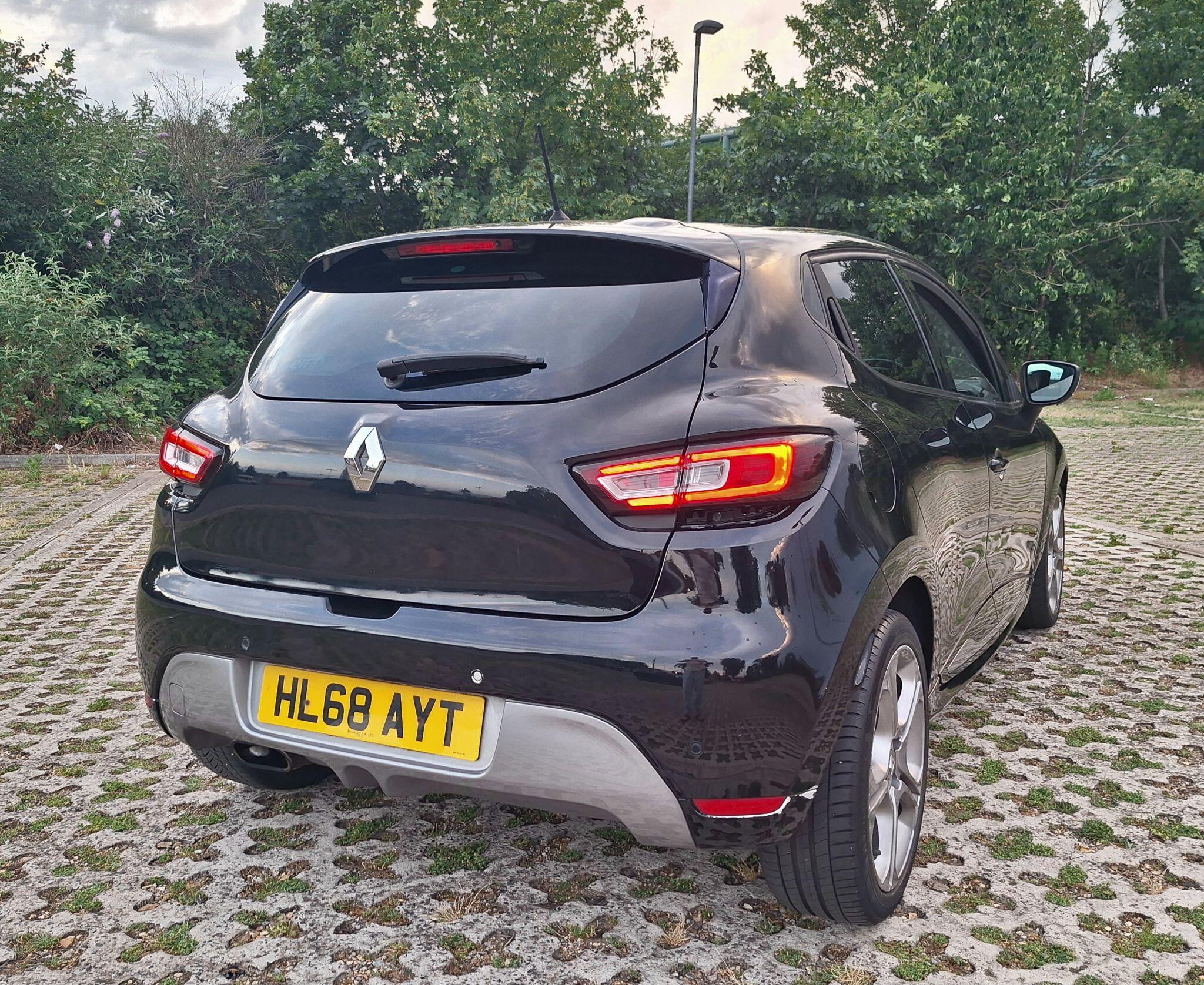 Renault Clio view 11