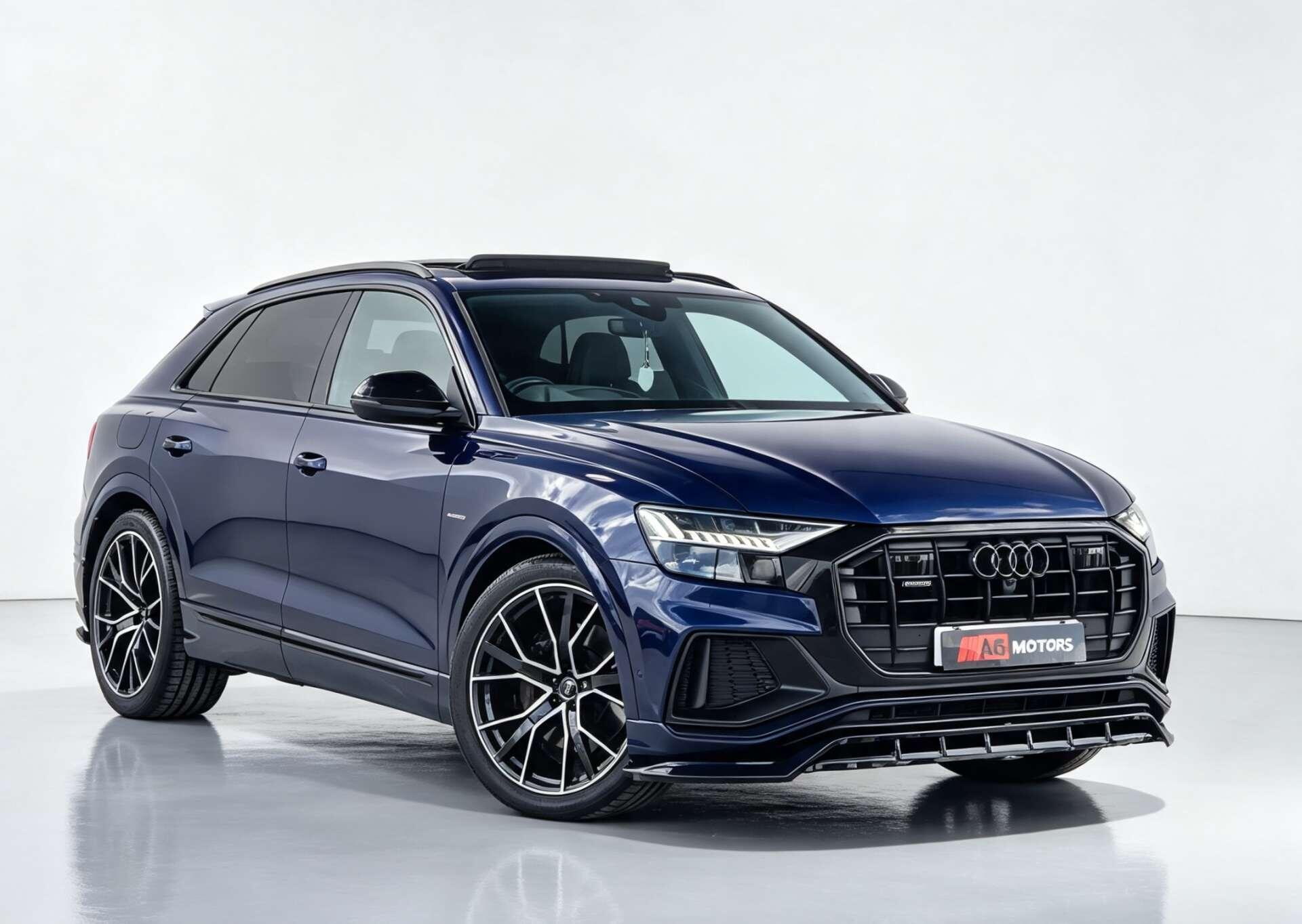 Audi Q8 view 3