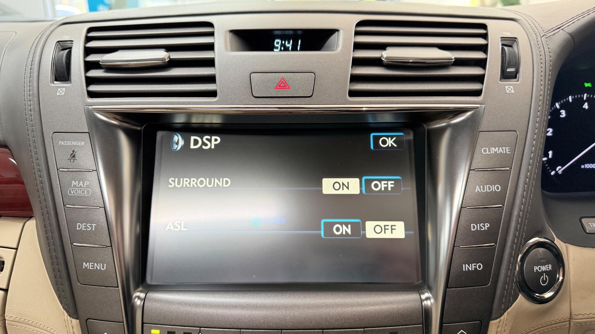 Lexus LS view 16