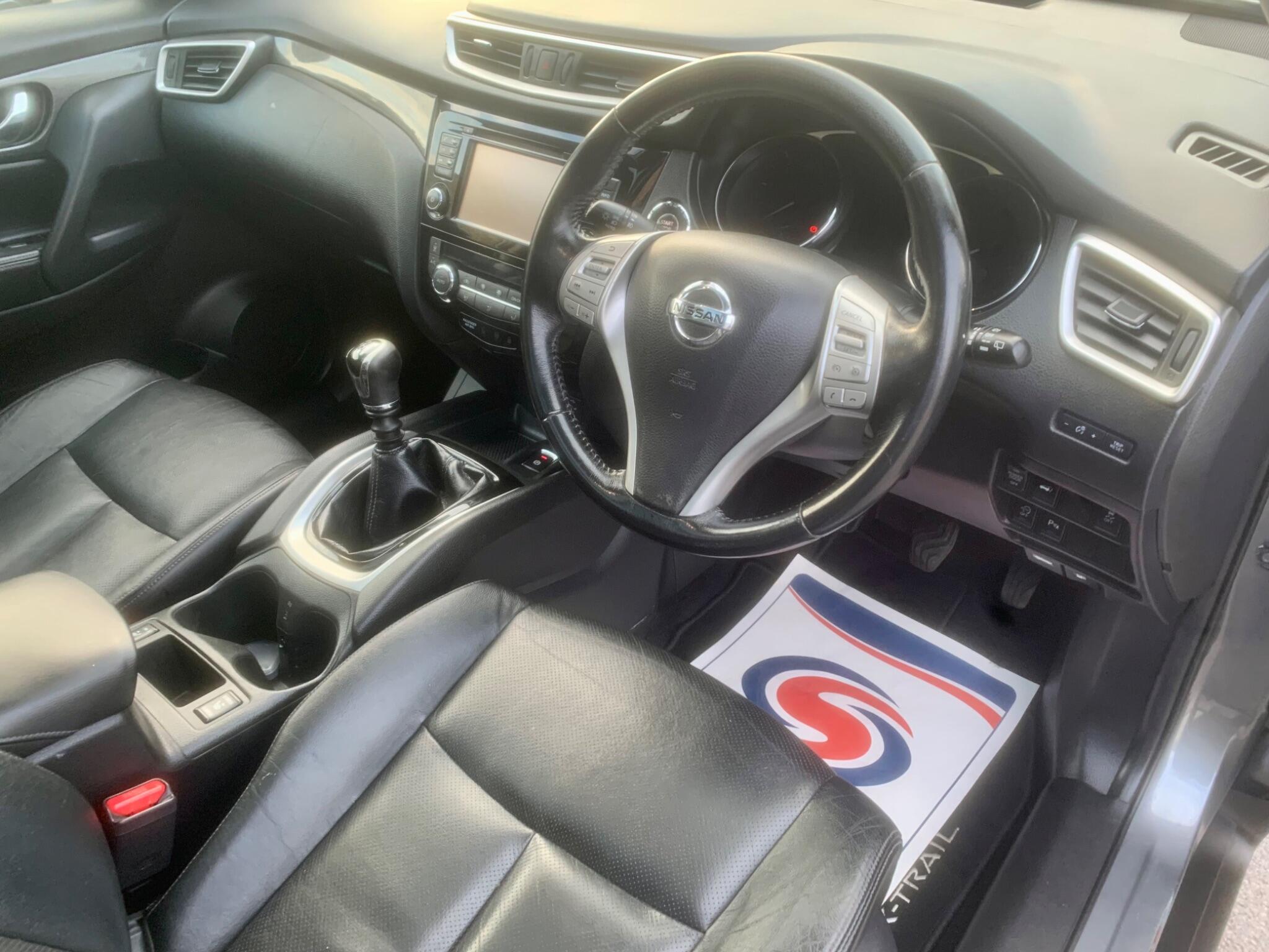 Nissan X-Trail view 23
