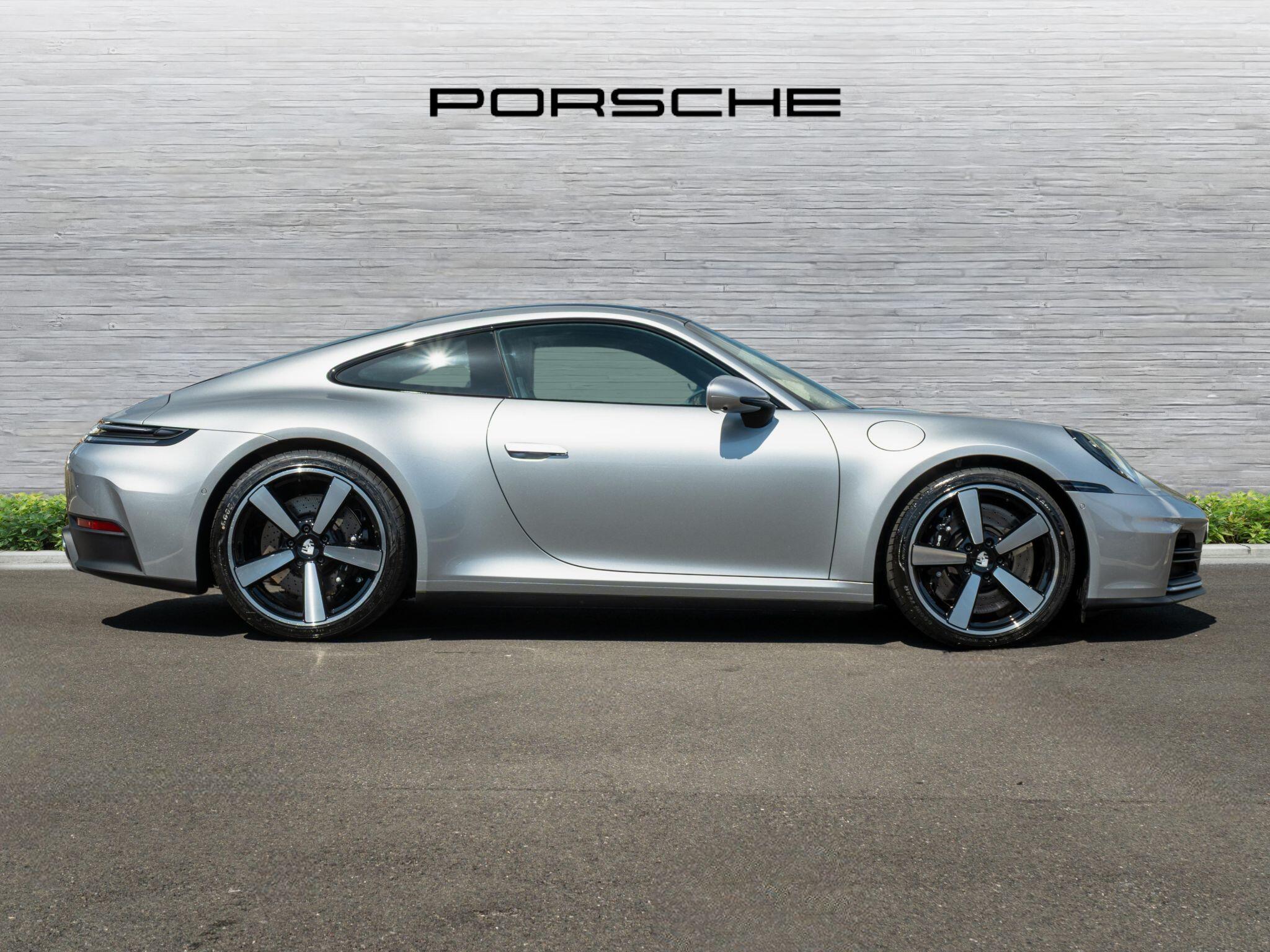 Porsche 911 view 2