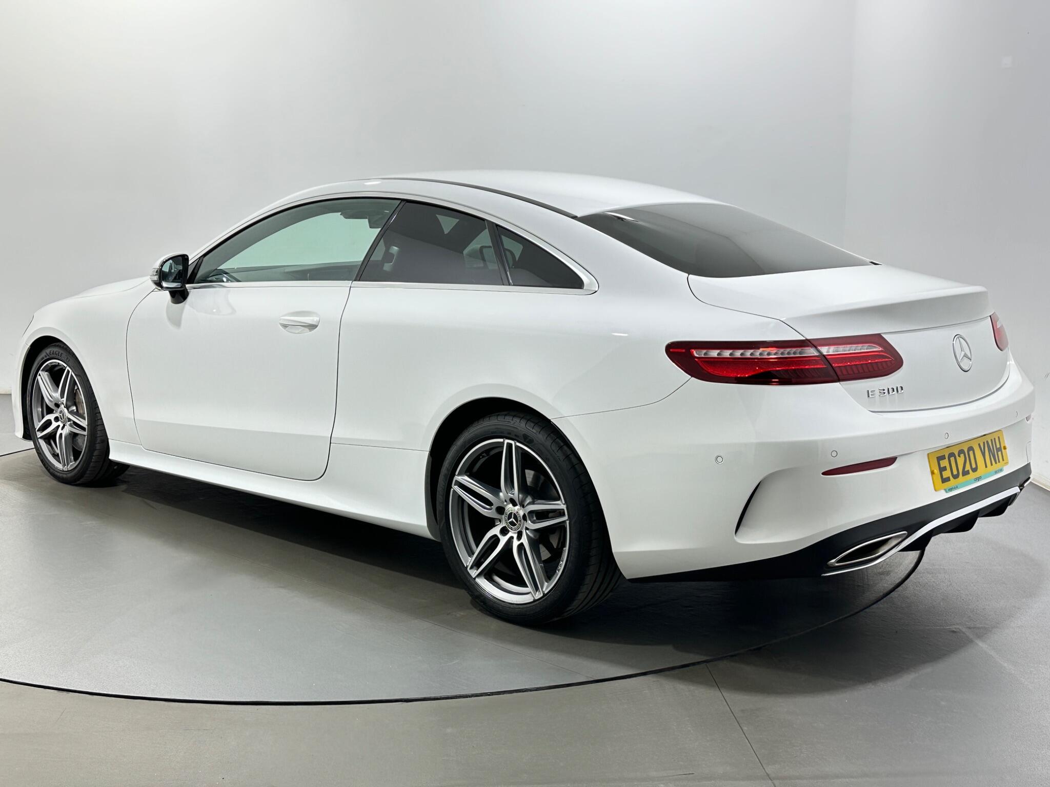 Mercedes-Benz E-Class view 6