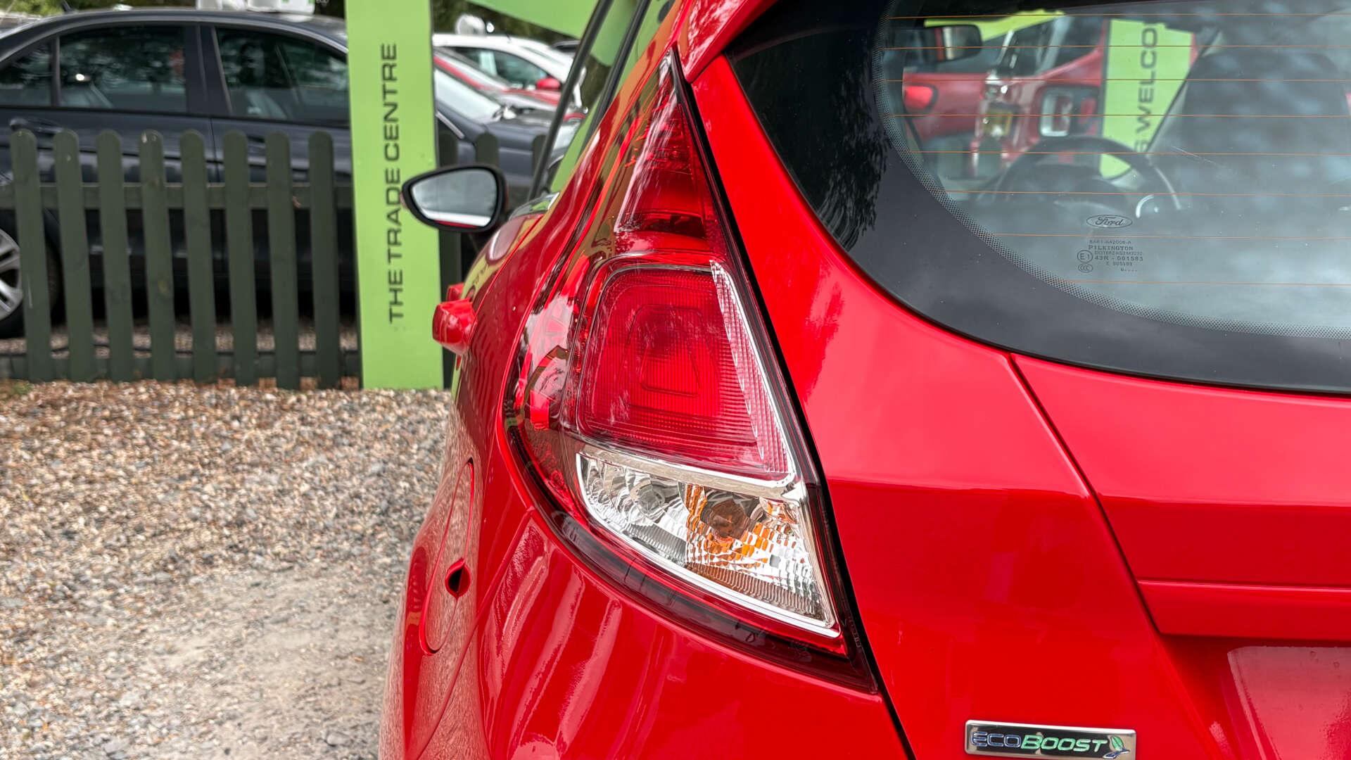 Ford Fiesta view 42