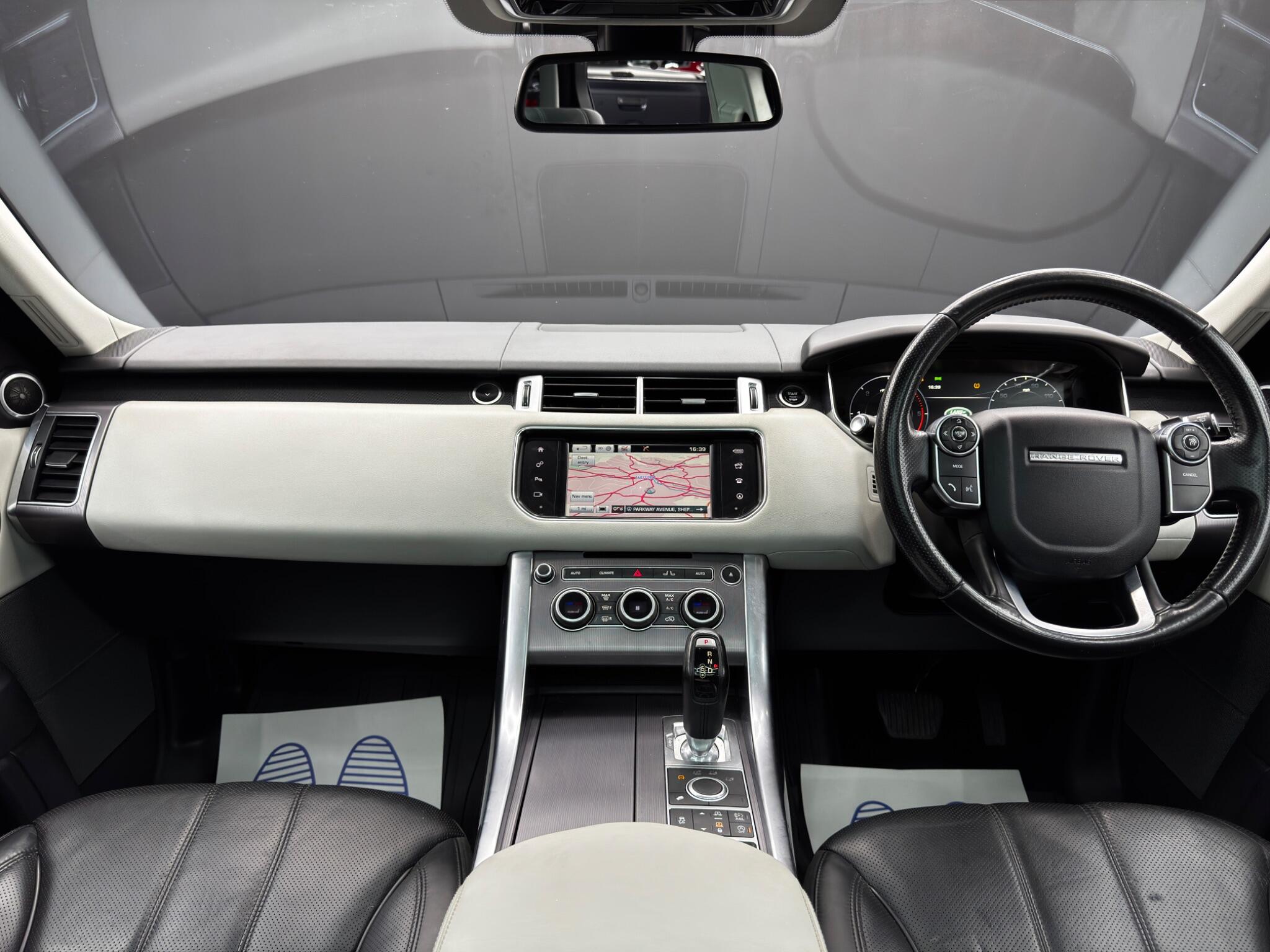 Land Rover Range Rover Sport view 10