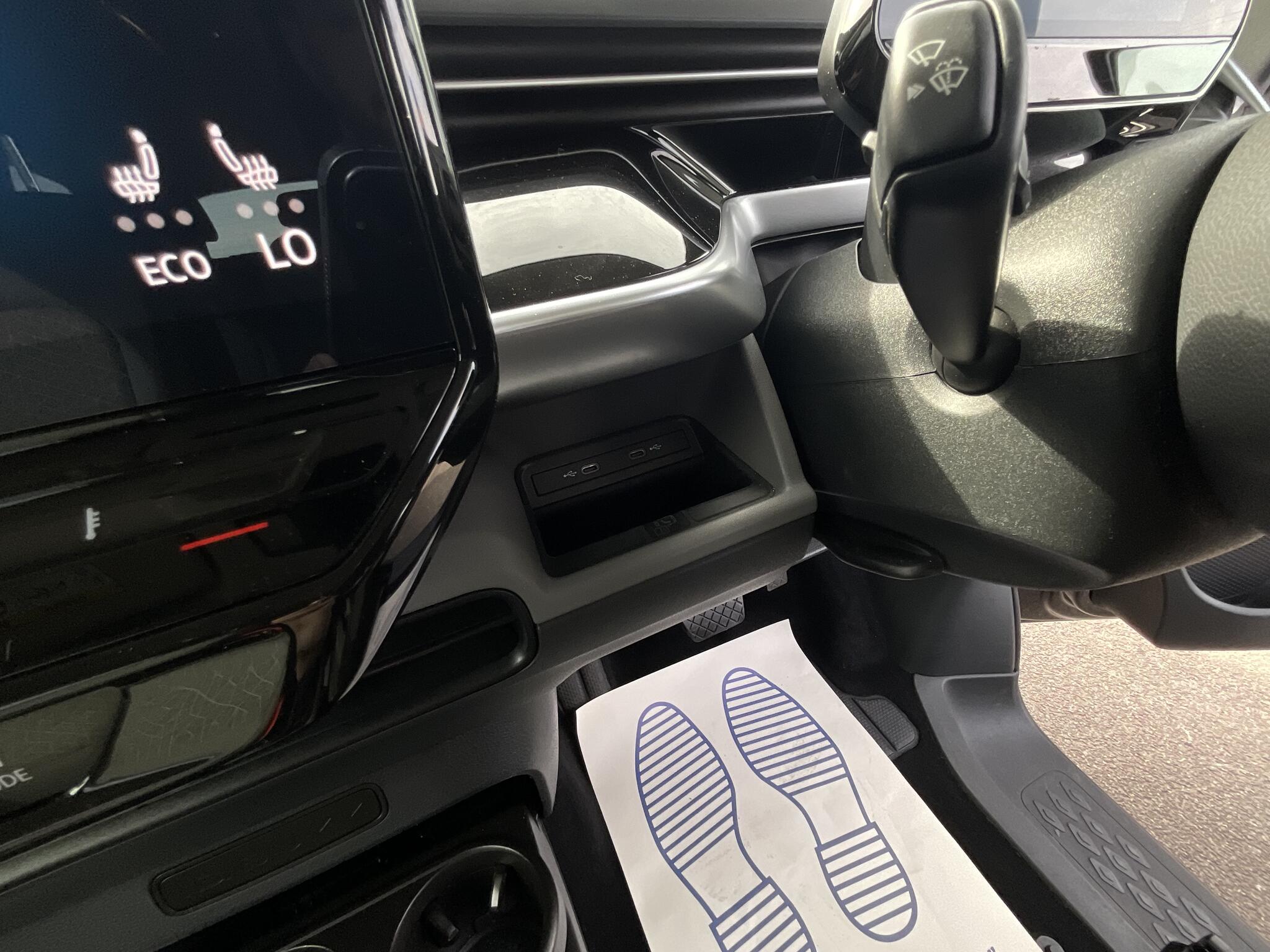 Volkswagen Id. Buzz view 33