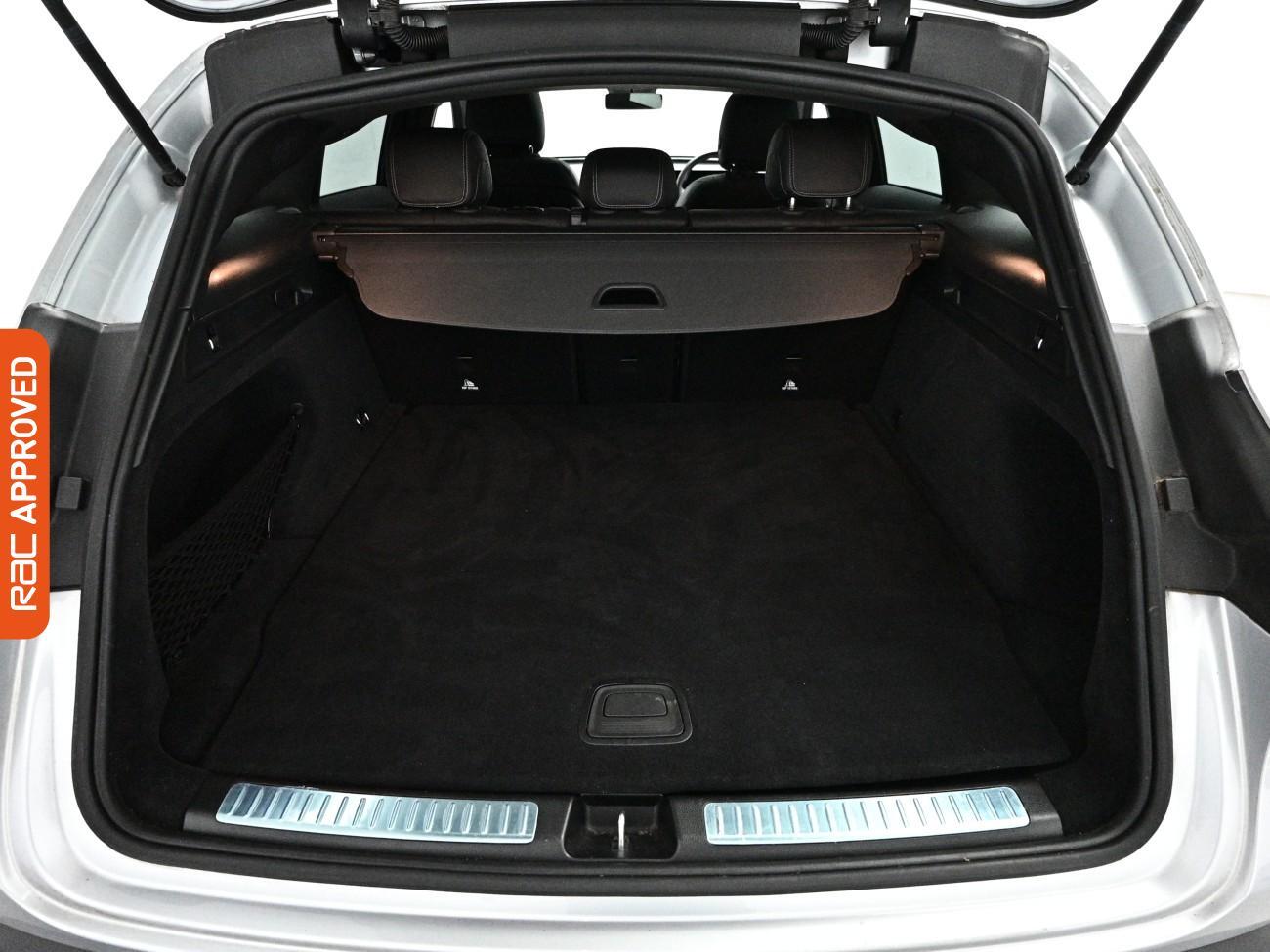 Mercedes-Benz Eqc view 29