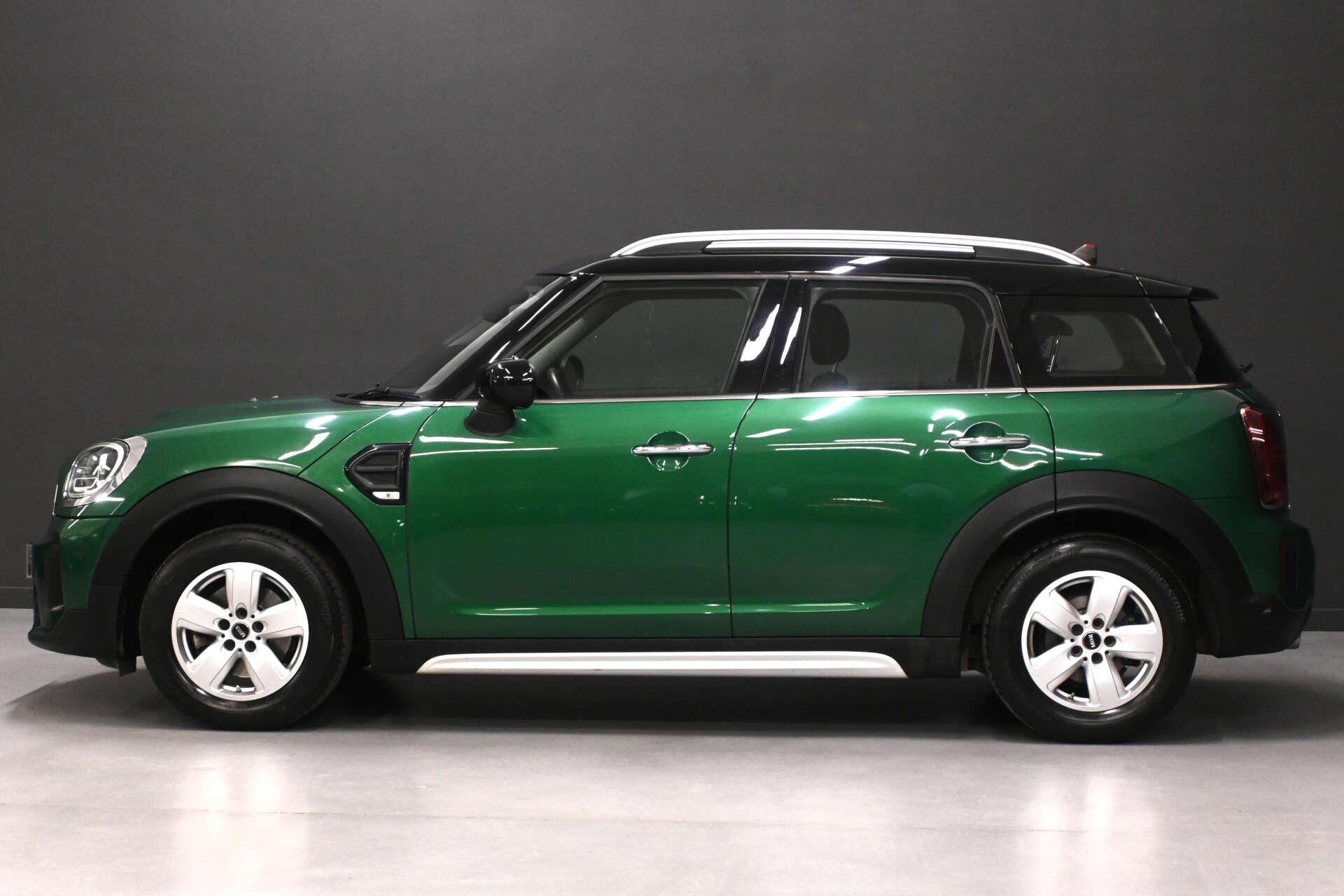 Mini Countryman view 30