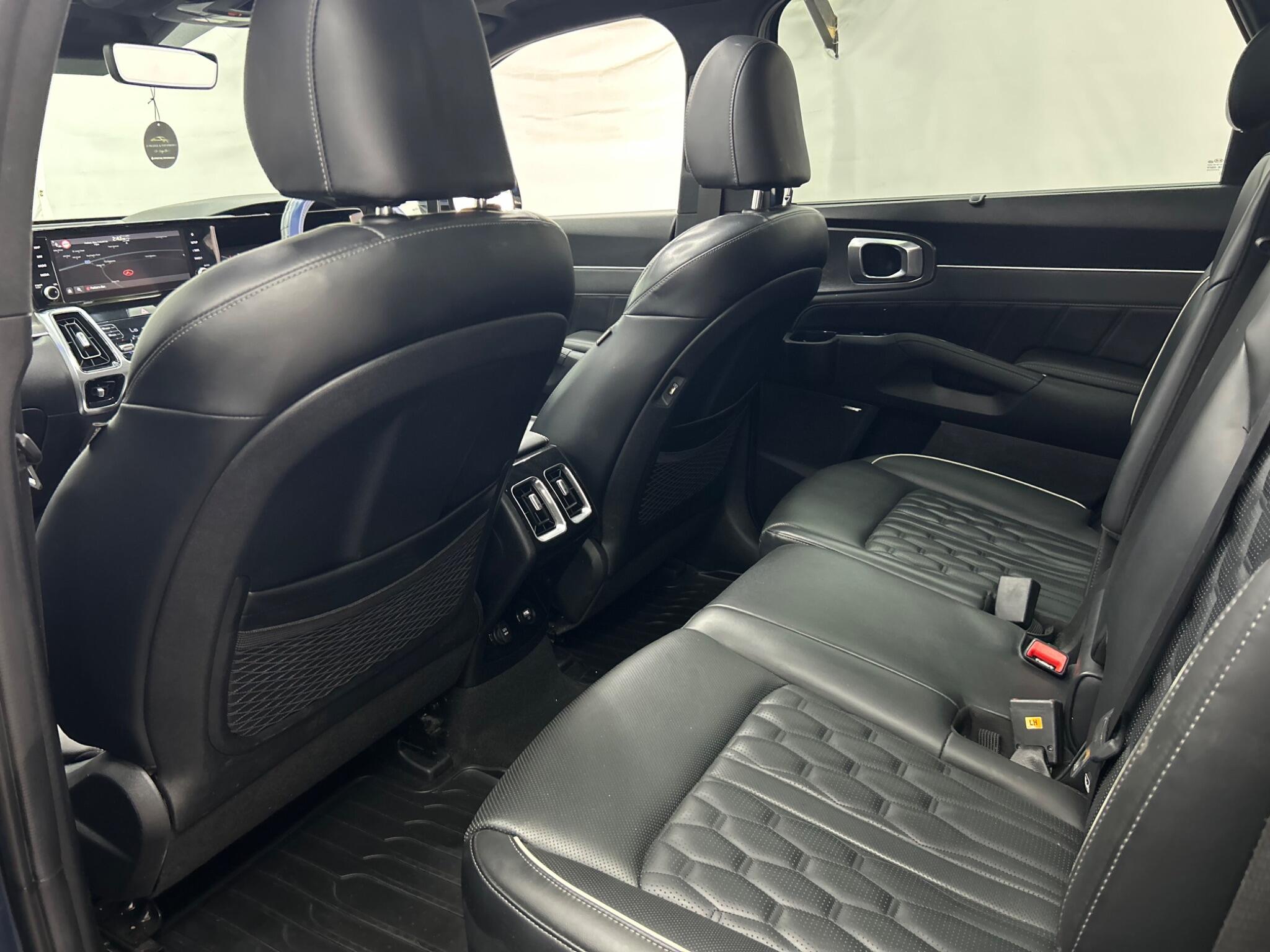 Kia Sorento view 18