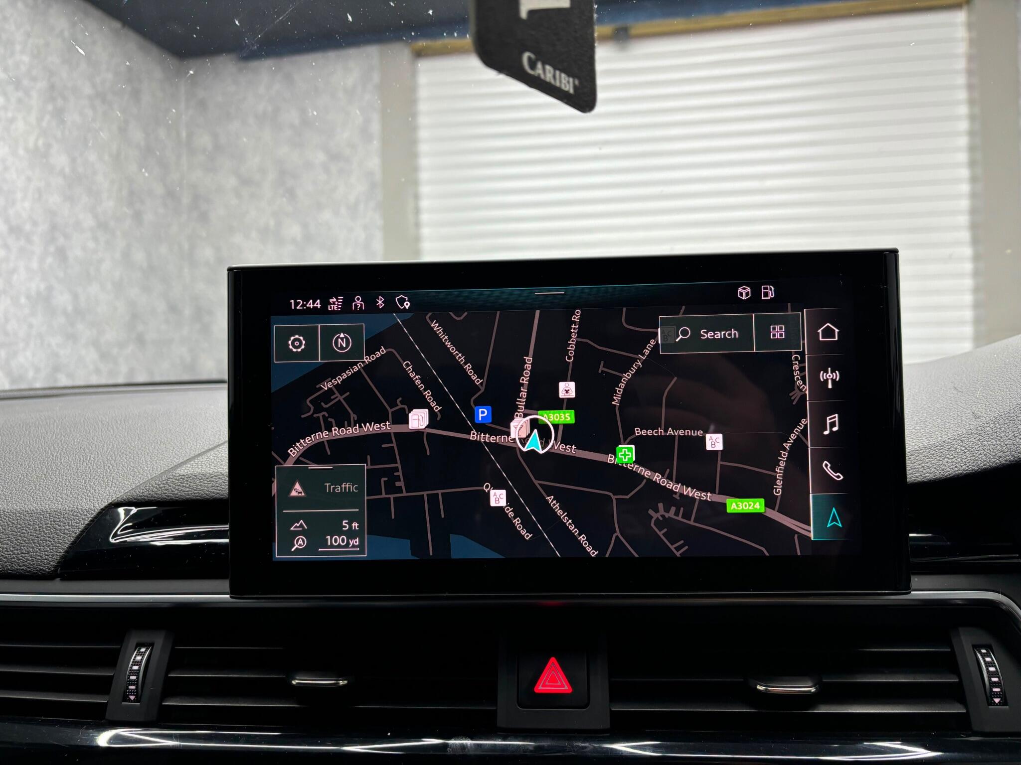 Audi A4 view 23